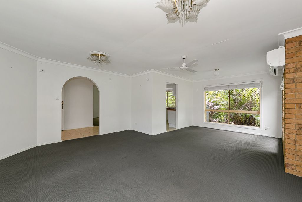 6 Vaucluse Crescent, Petrie, QLD 4502