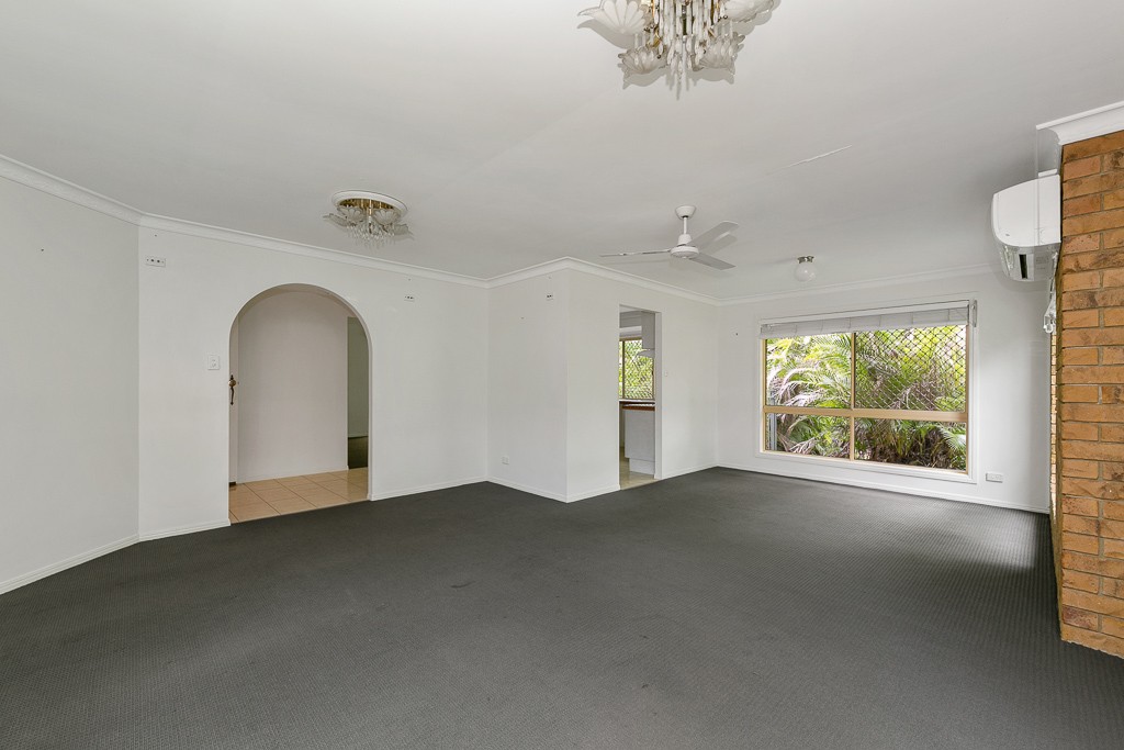 6 Vaucluse Crescent, Petrie, QLD 4502