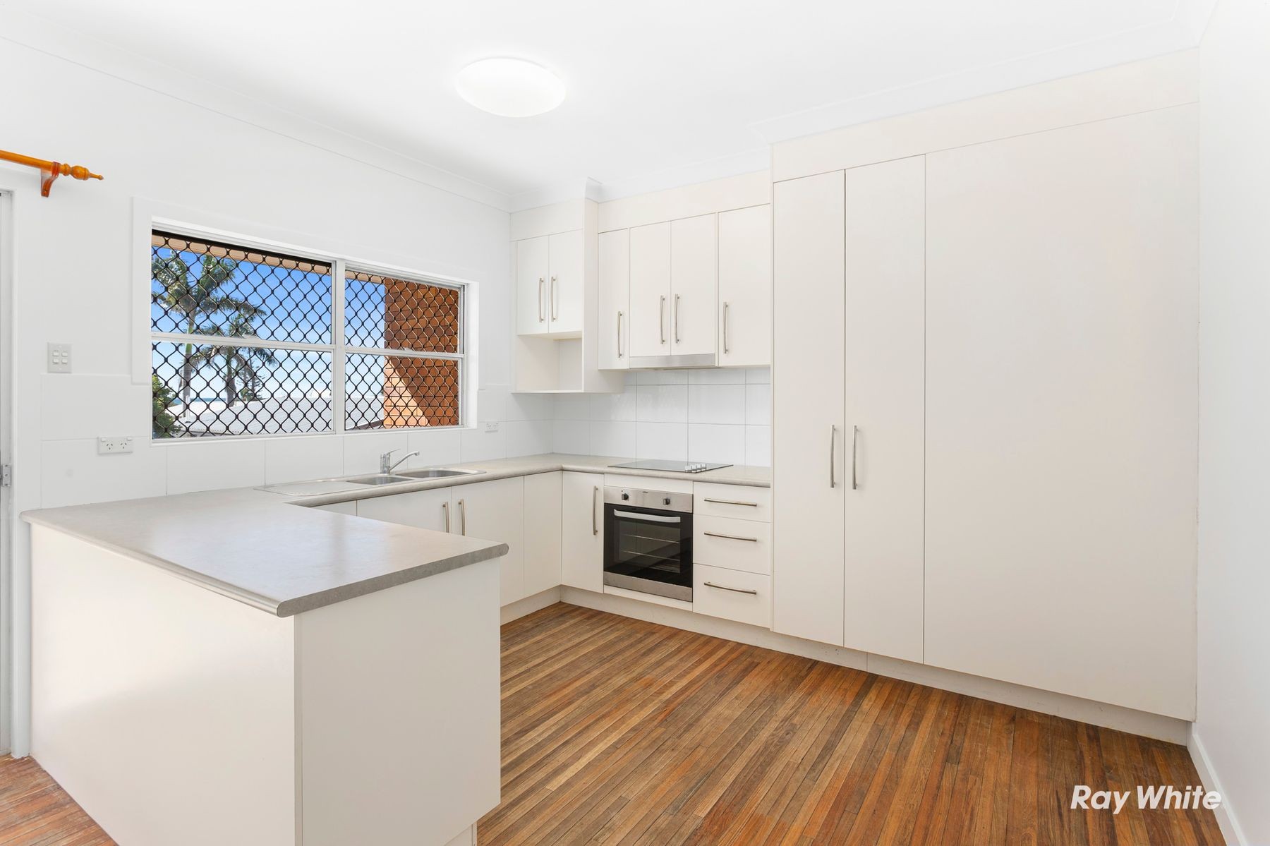 9 Chrisney Street, Cooee Bay, QLD 4703