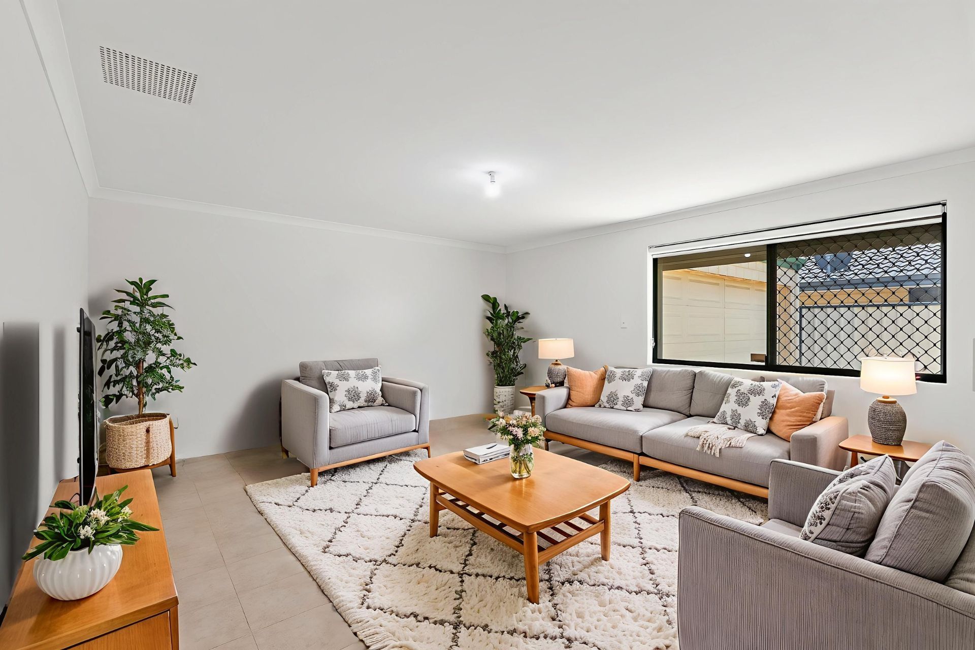 2/136 Knutsford Avenue, Rivervale, WA 6103