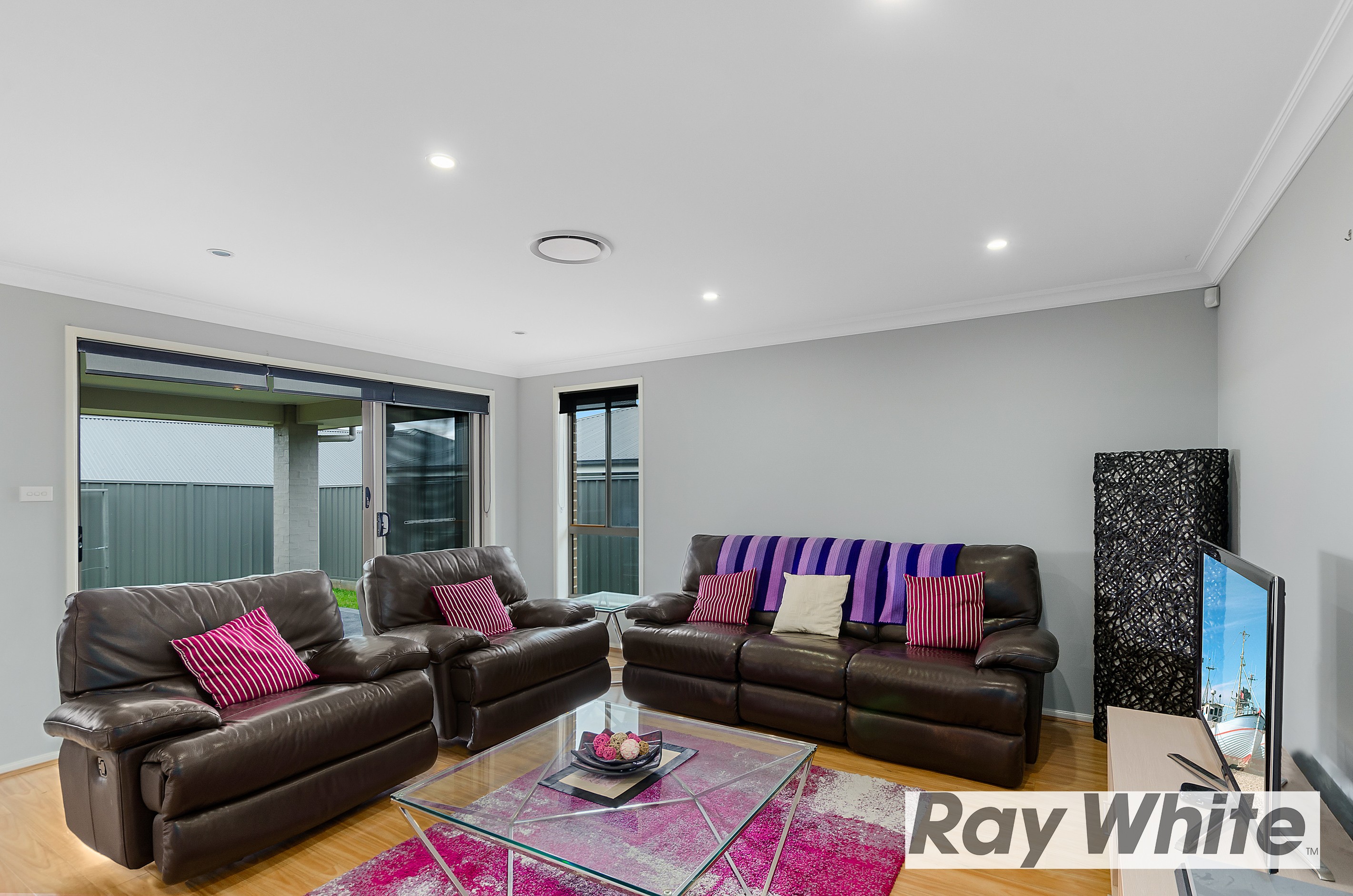33 Mallon Avenue, Horsley, NSW 2530