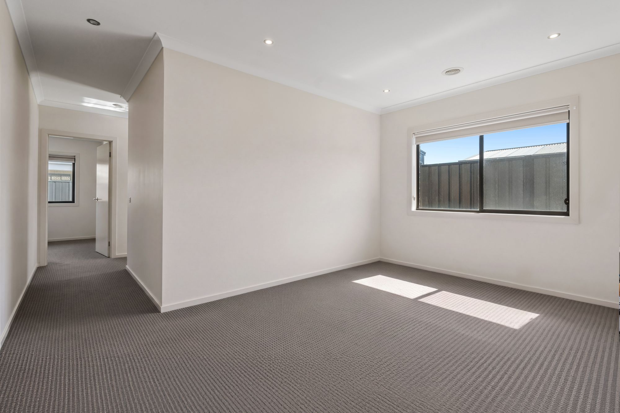 6 Ottelia Street — photo 7 of 18
