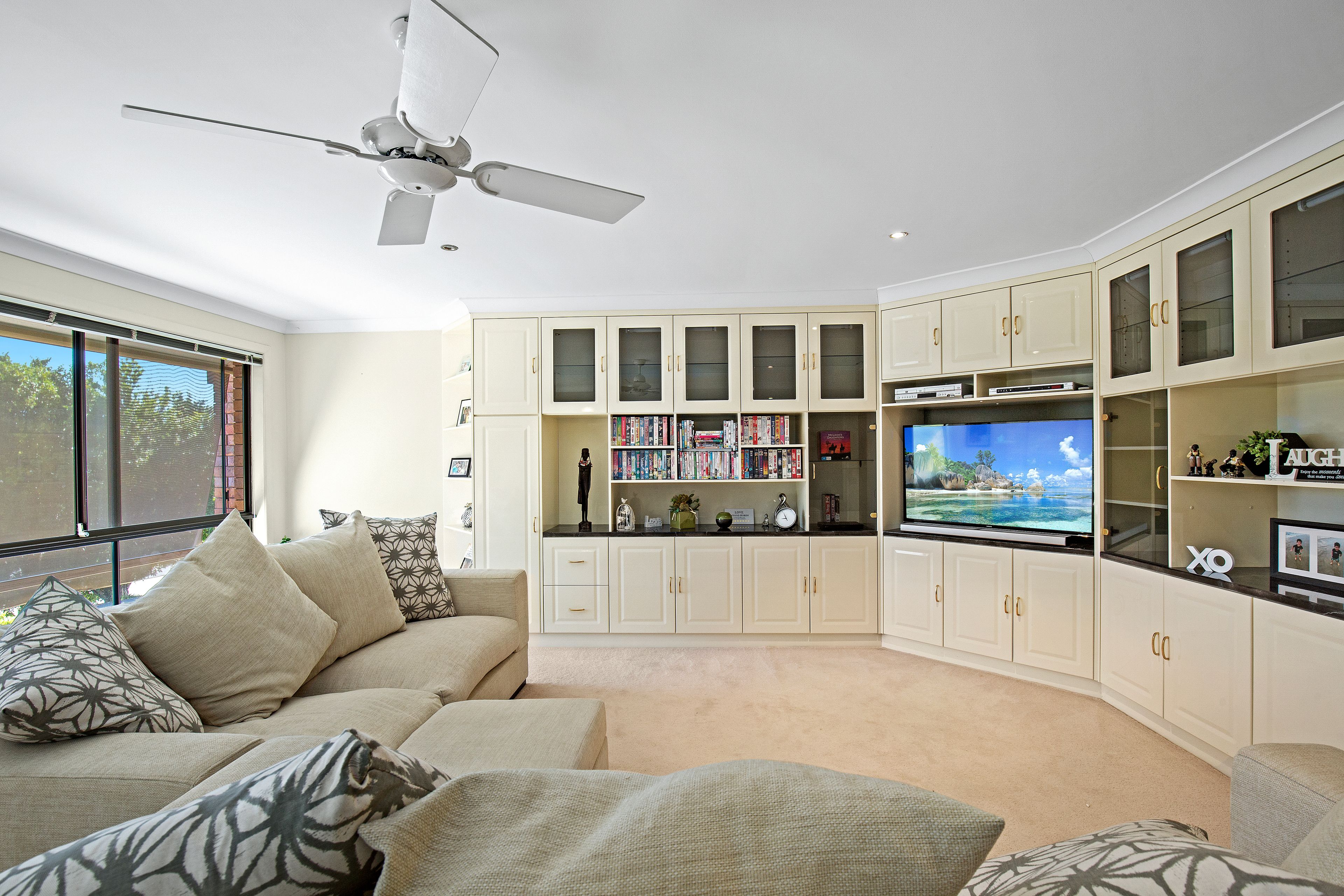 12 Whitian Drive, Carrara QLD 4211