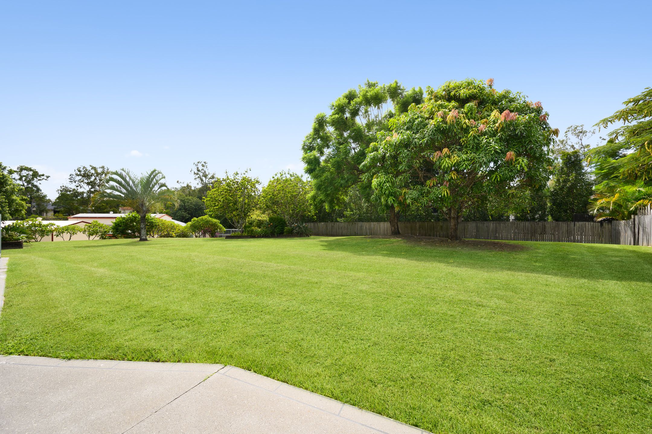 1/33 Rivertree Avenue — photo 25 of 29