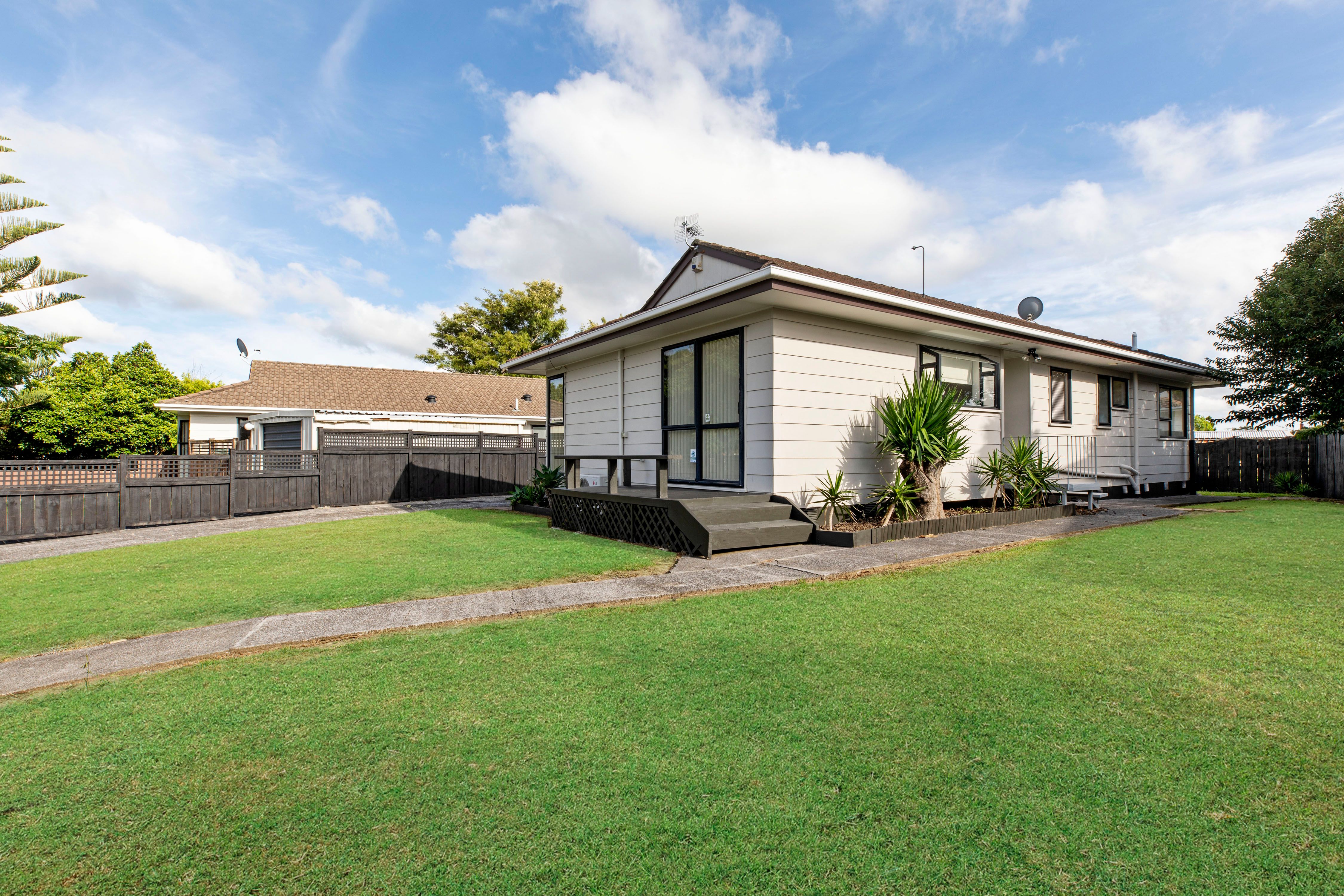 71 Burundi Avenue, Clendon Park, Manukau City