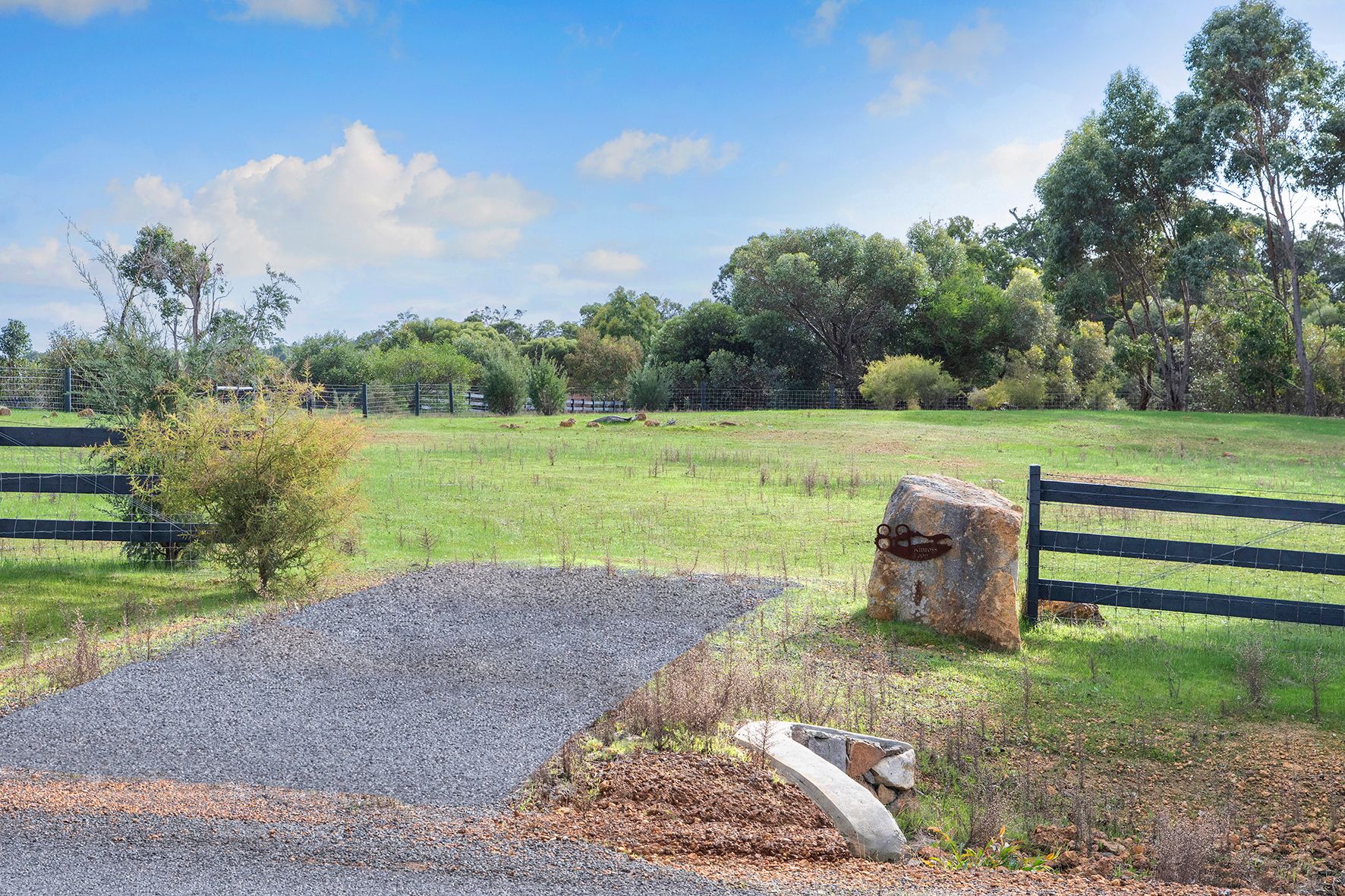88 Kinross Loop, Quindalup, WA 6281