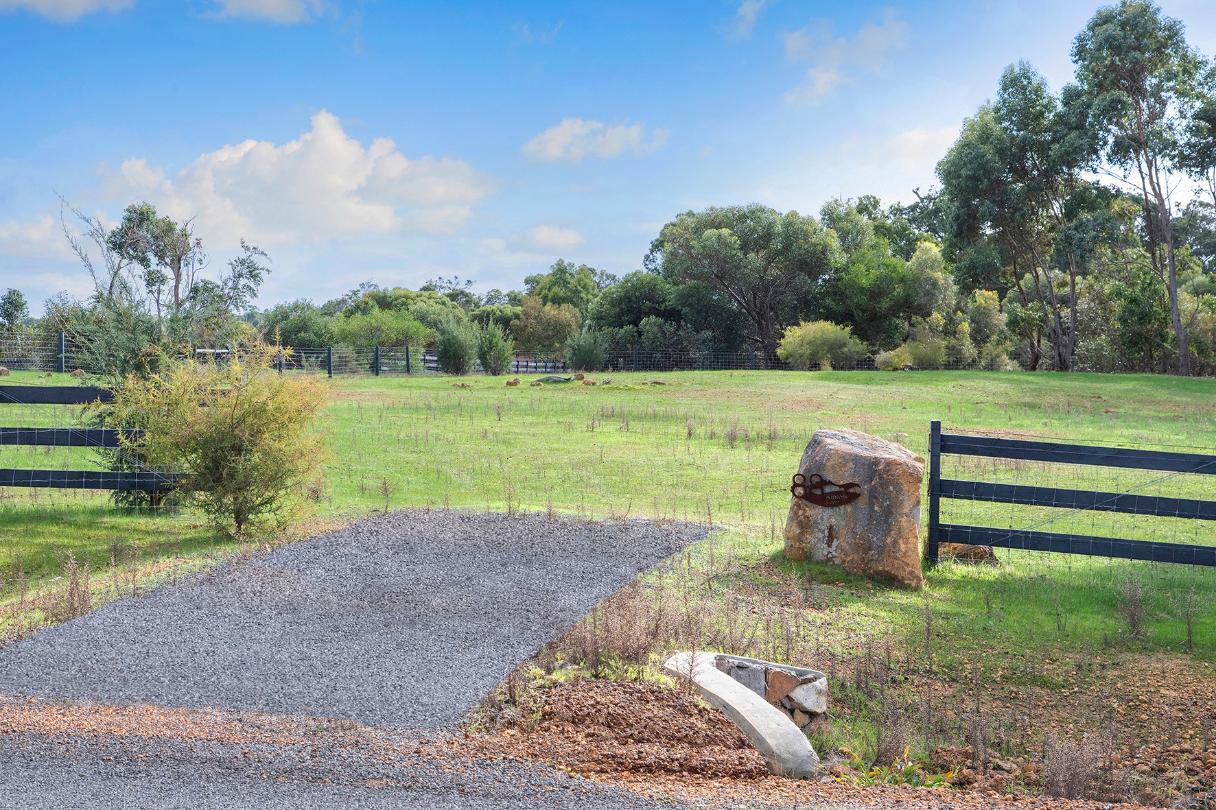 88 Kinross Loop, Quindalup, WA 6281