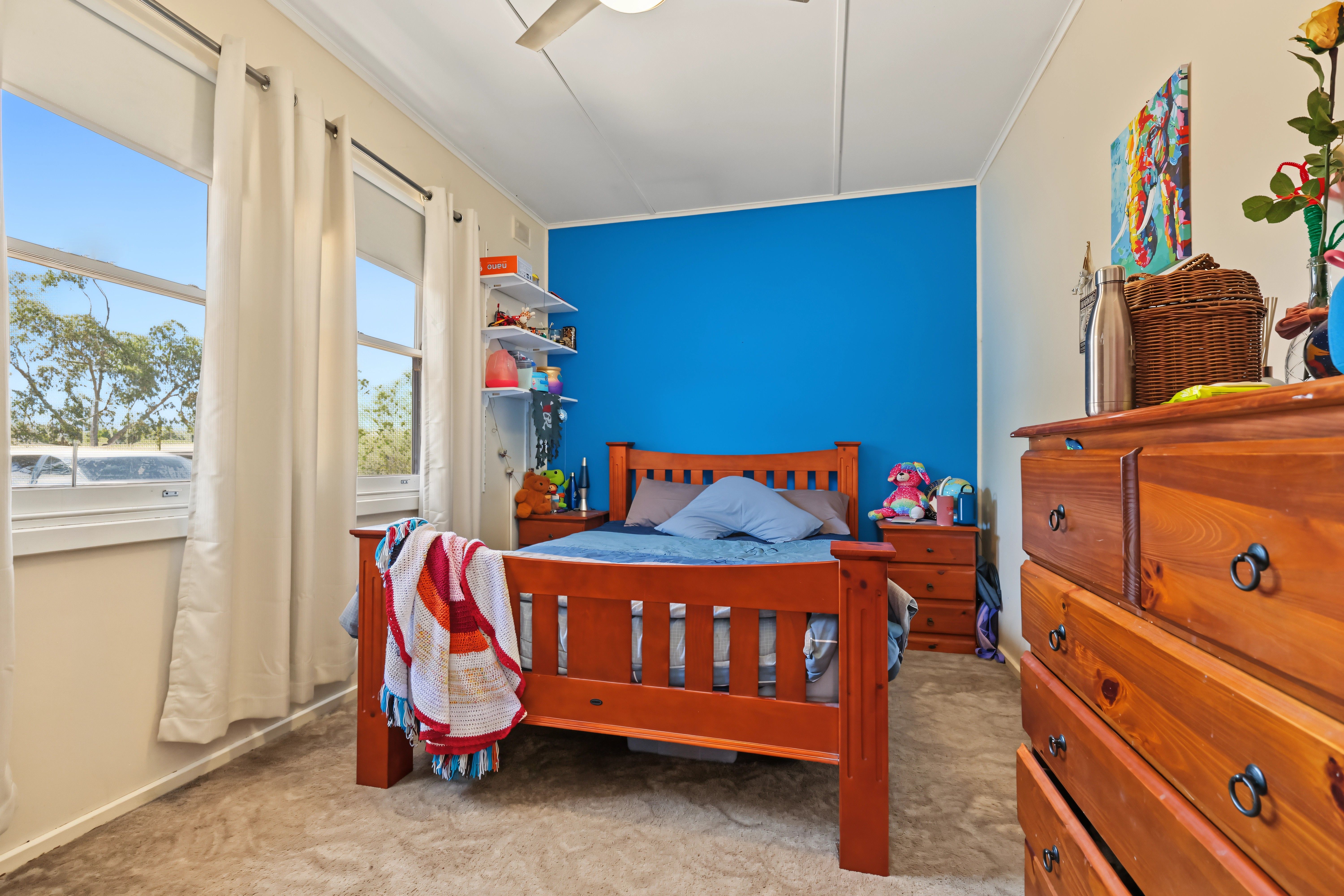 22 Acacia Crescent — photo 7 of 11