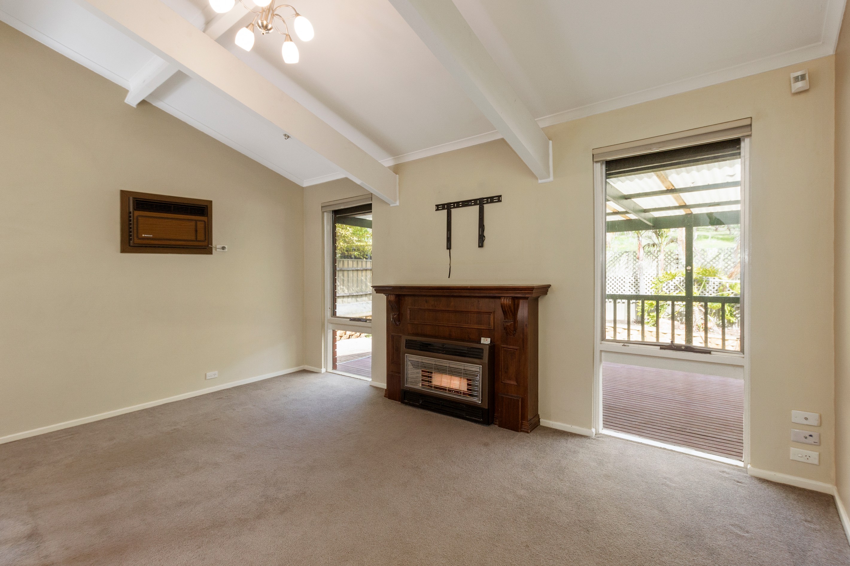 1 Ridgefield Avenue, Seaview Downs, SA 5049