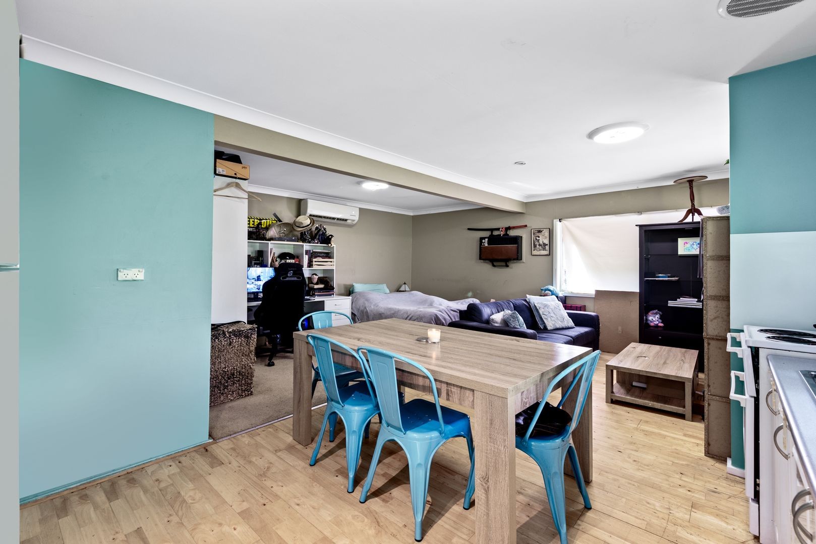 18A Raymond Avene, Campbelltown, NSW 2560