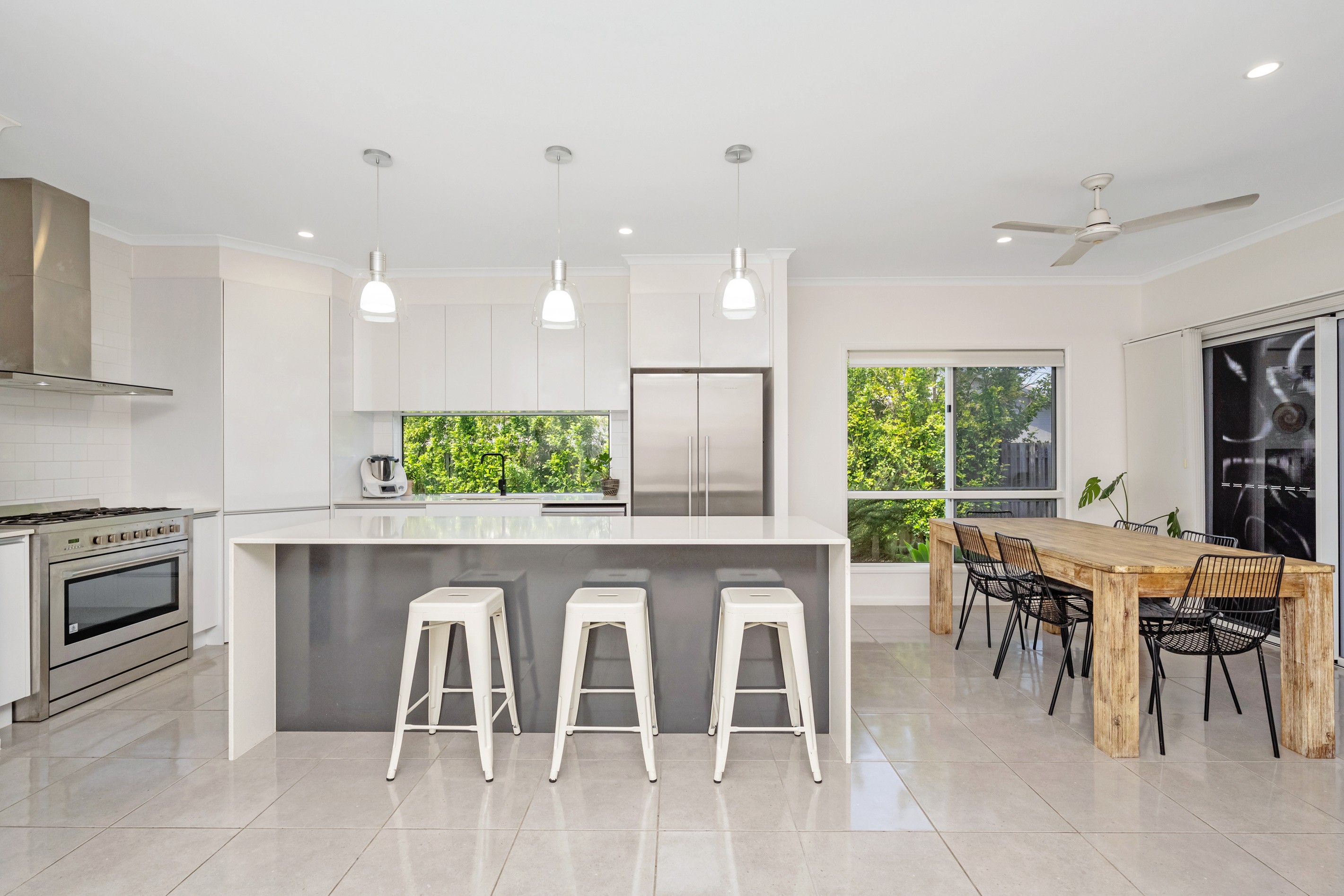 16 Marnie Street, Burdell, QLD 4818