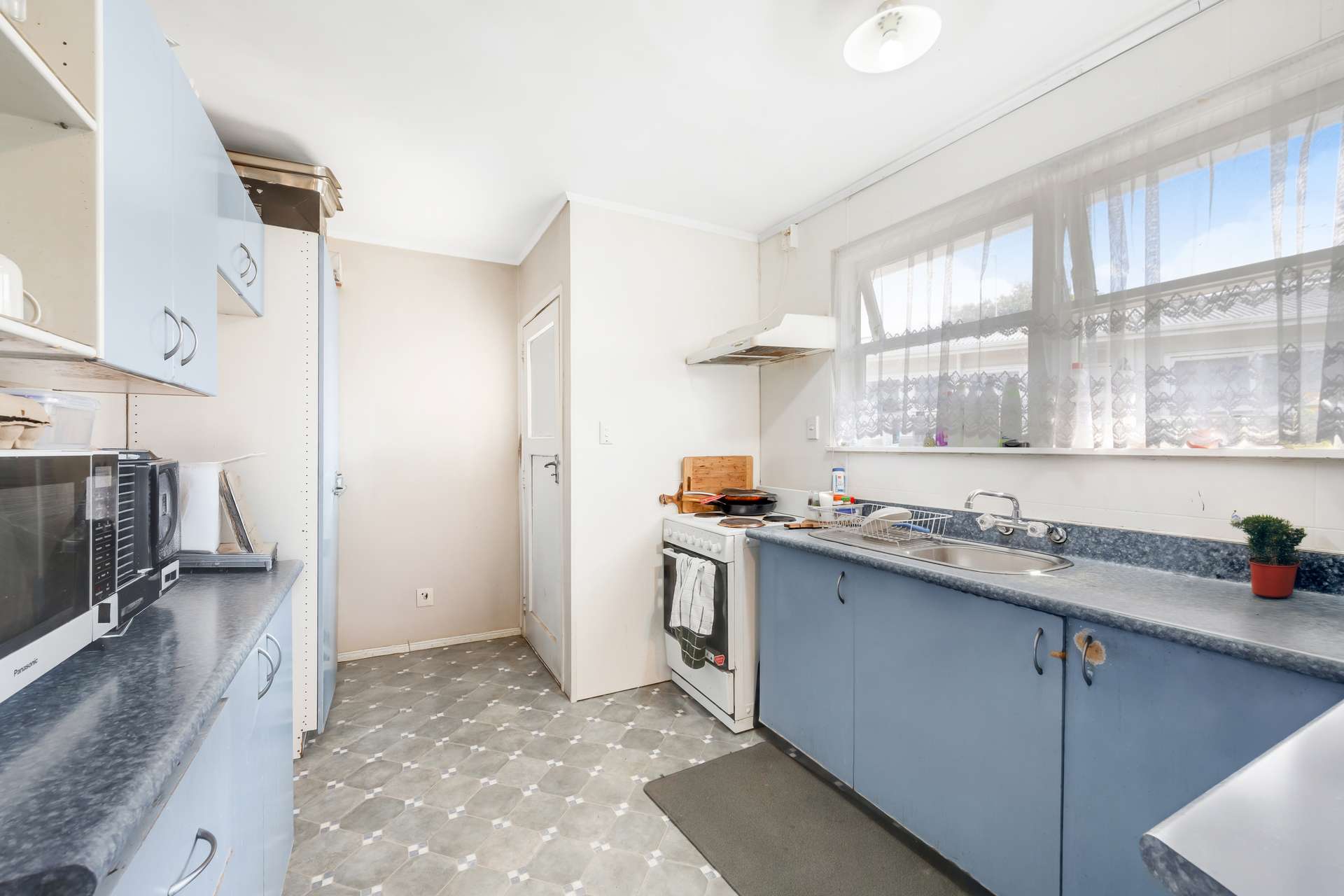 2 Capella Place photo 2