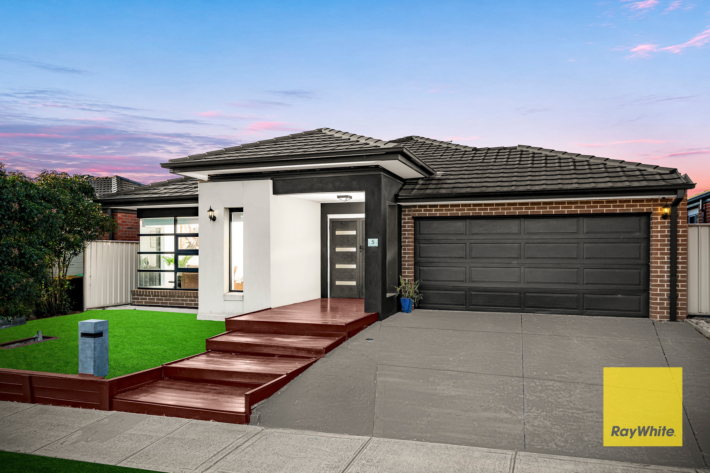 5 Tallgrass Avenue, Truganina, VIC 3029