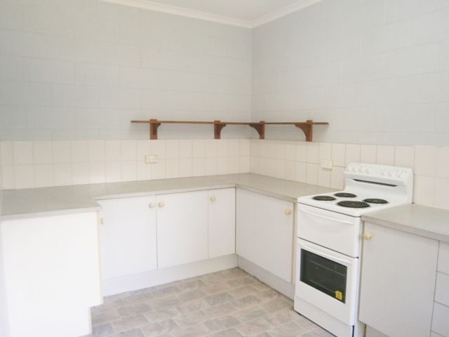 8 Hobson Drive, Brinsmead, QLD 4870