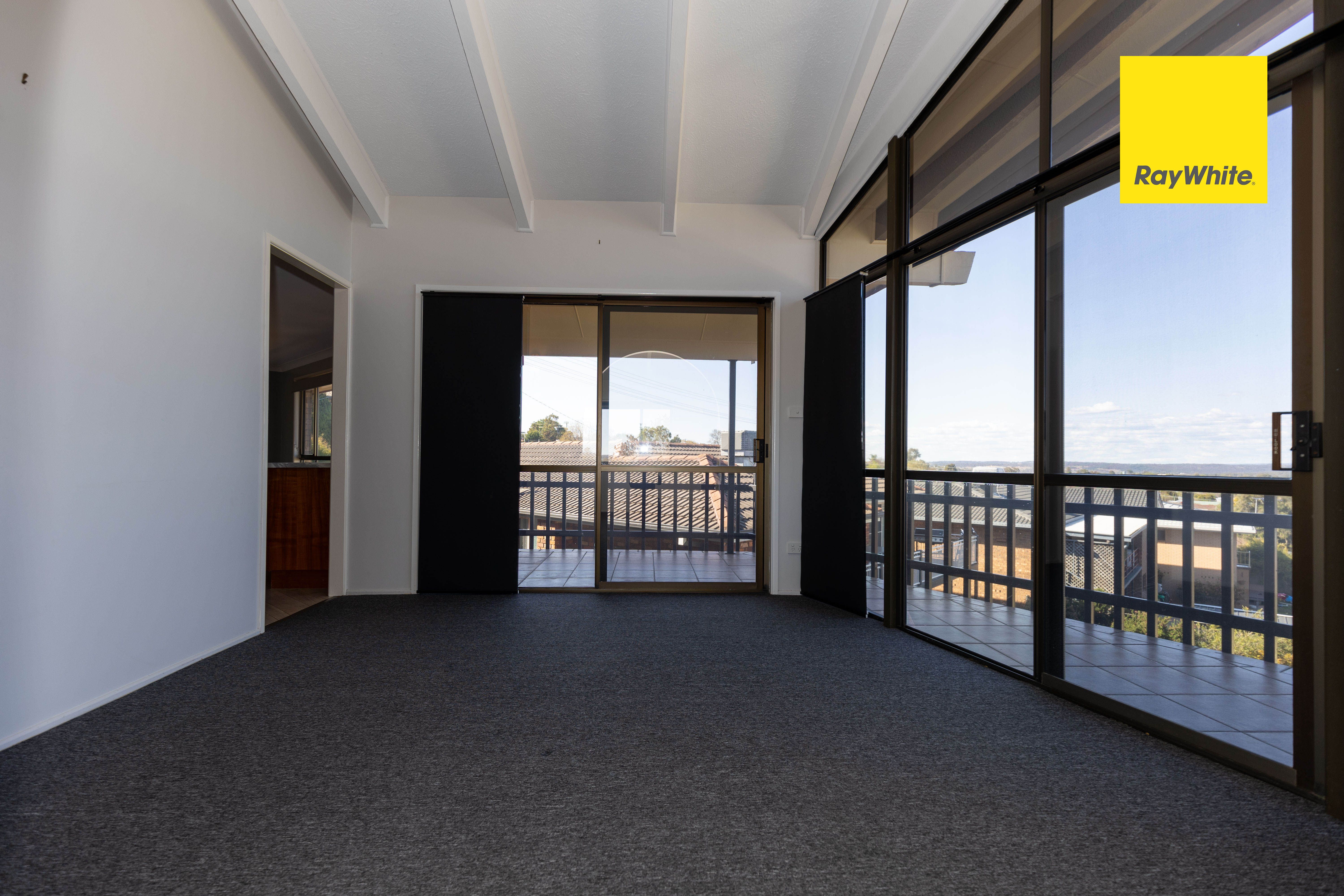 52 Gordon Street — photo 3 of 25
