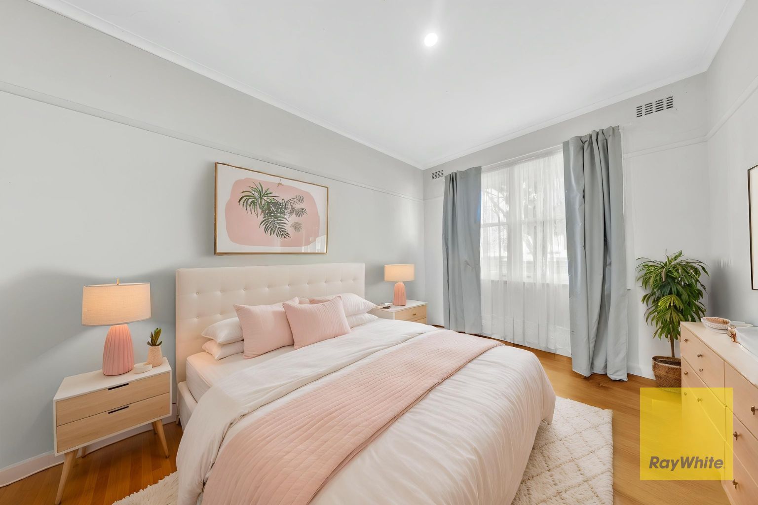 12 Charlesworth Street — photo 4 of 19