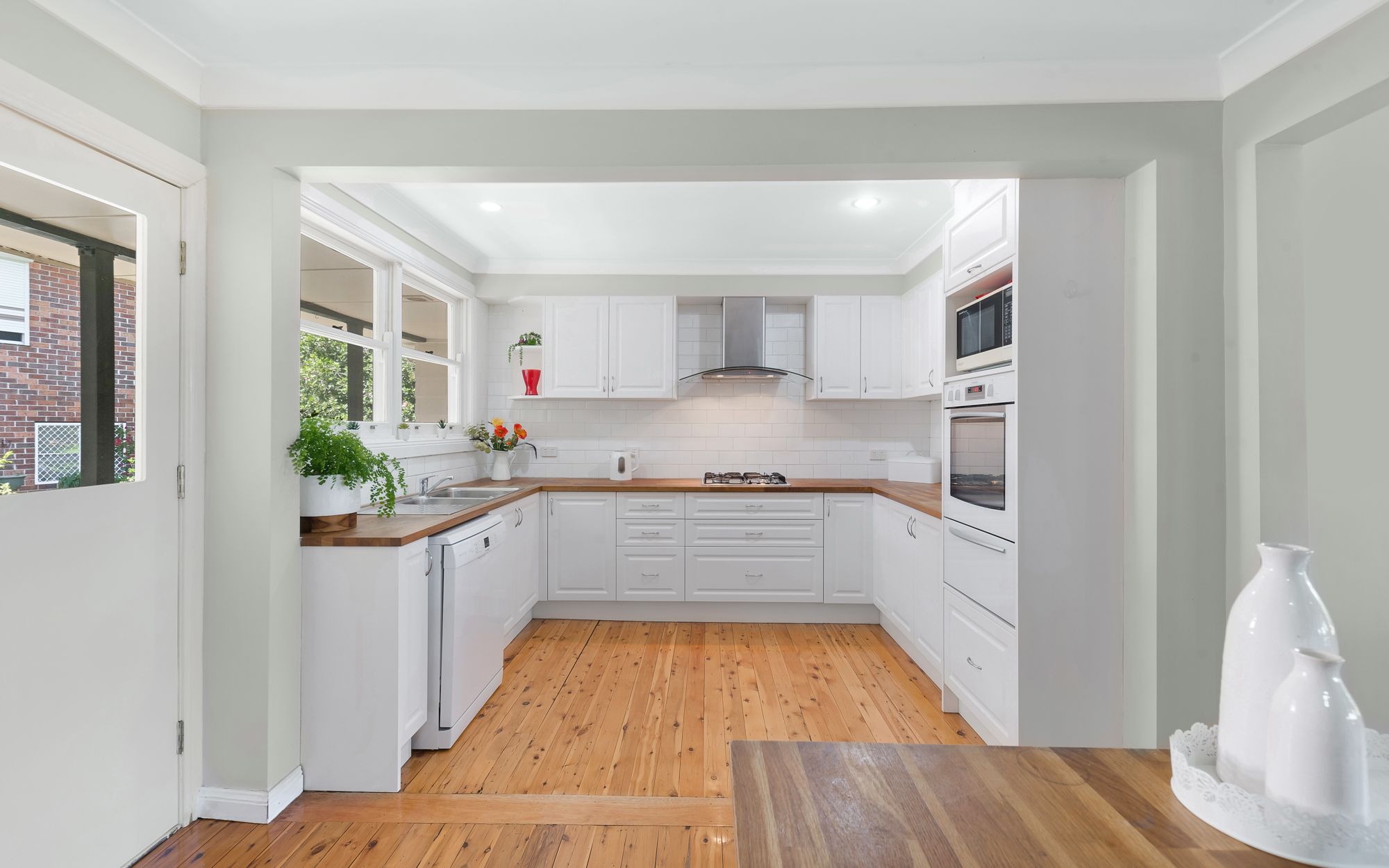 1 Ruzac Street, Campbelltown, NSW 2560