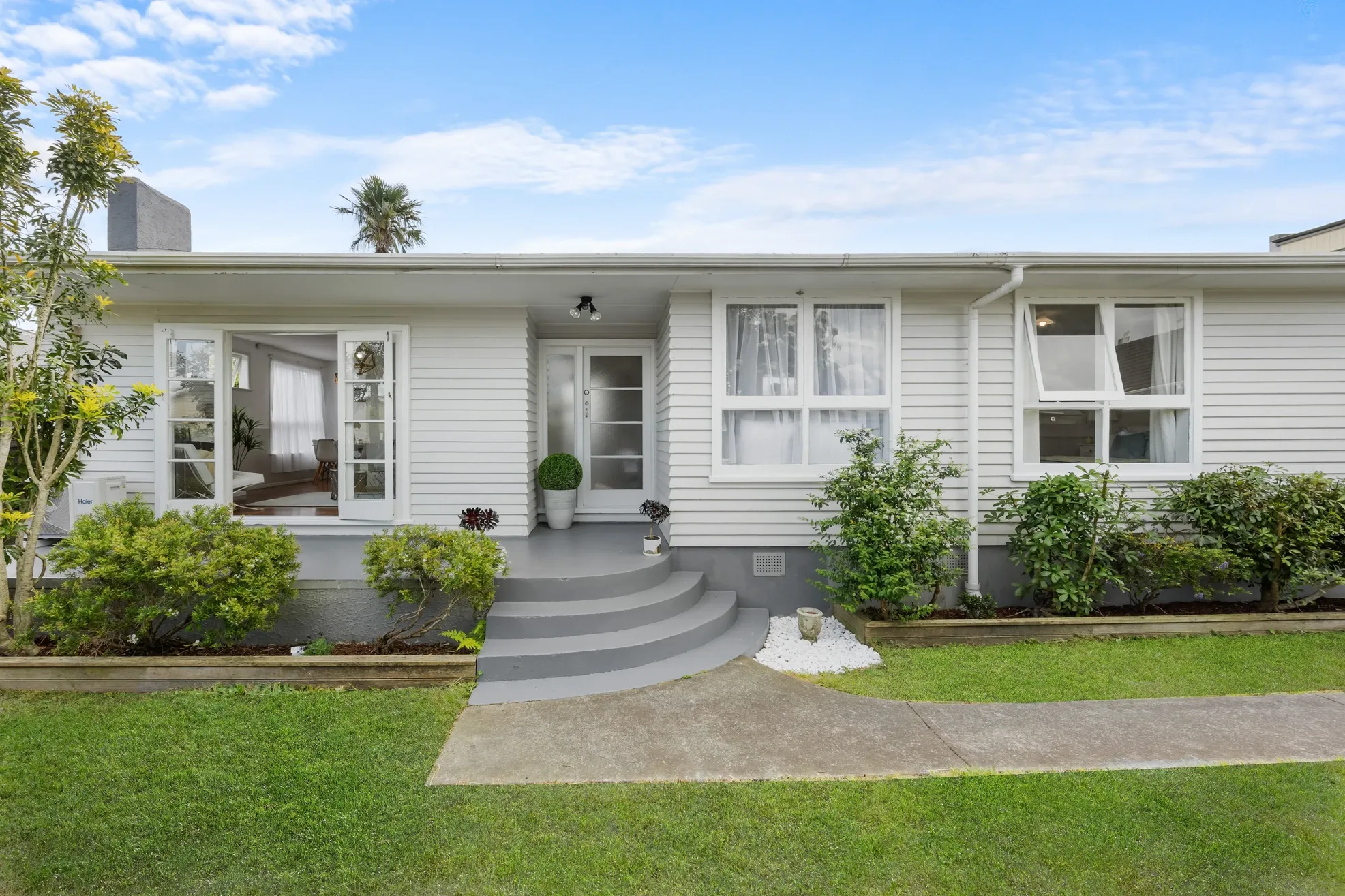 8A White Road, Manurewa, Manukau City