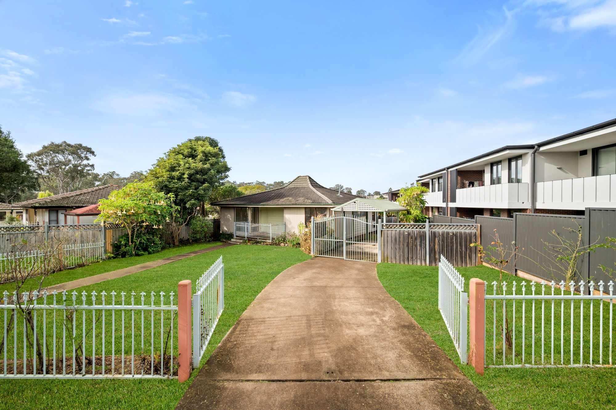 18 Karingal Place, Bradbury, NSW 2560