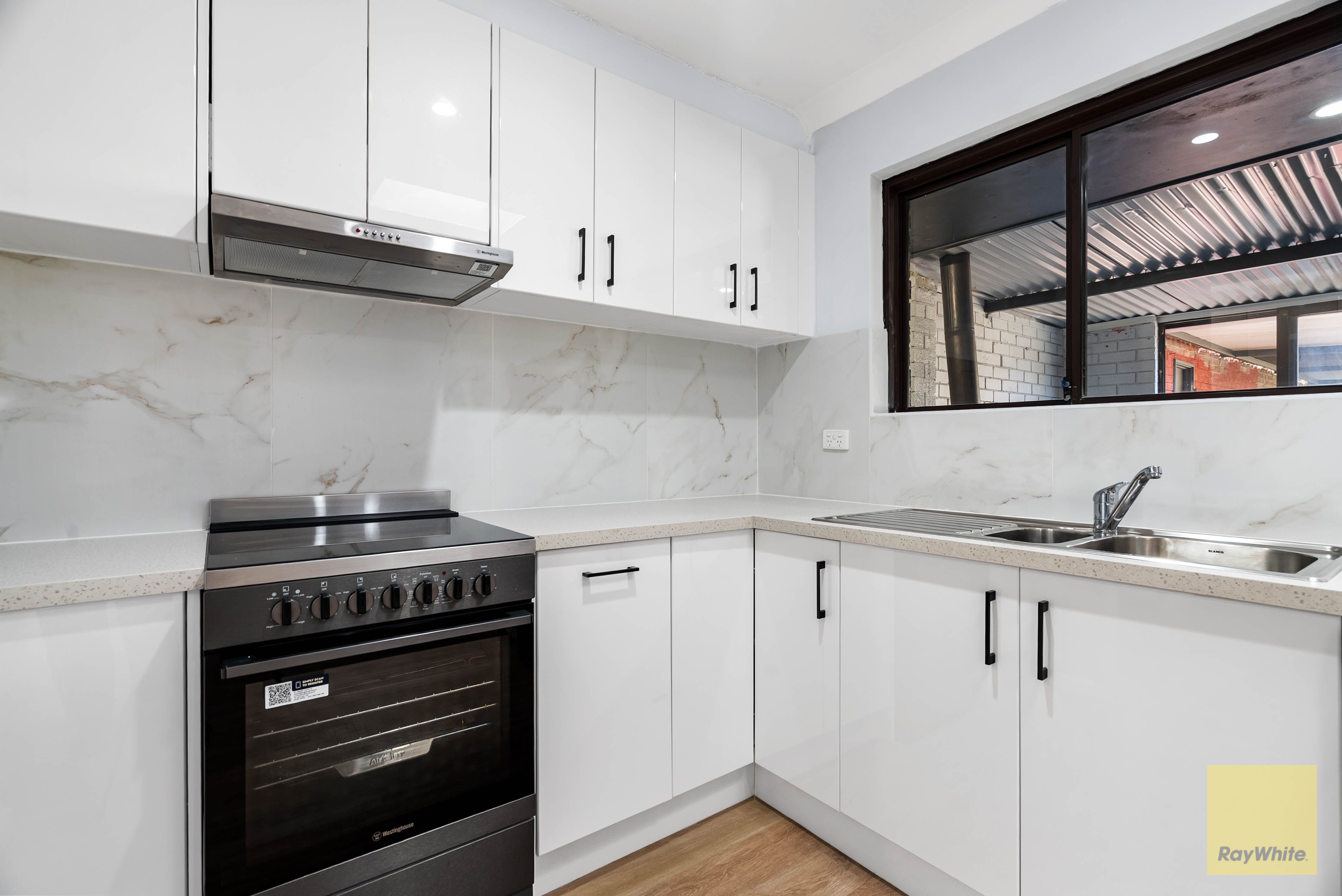 54 Stennett Street — photo 7 of 24