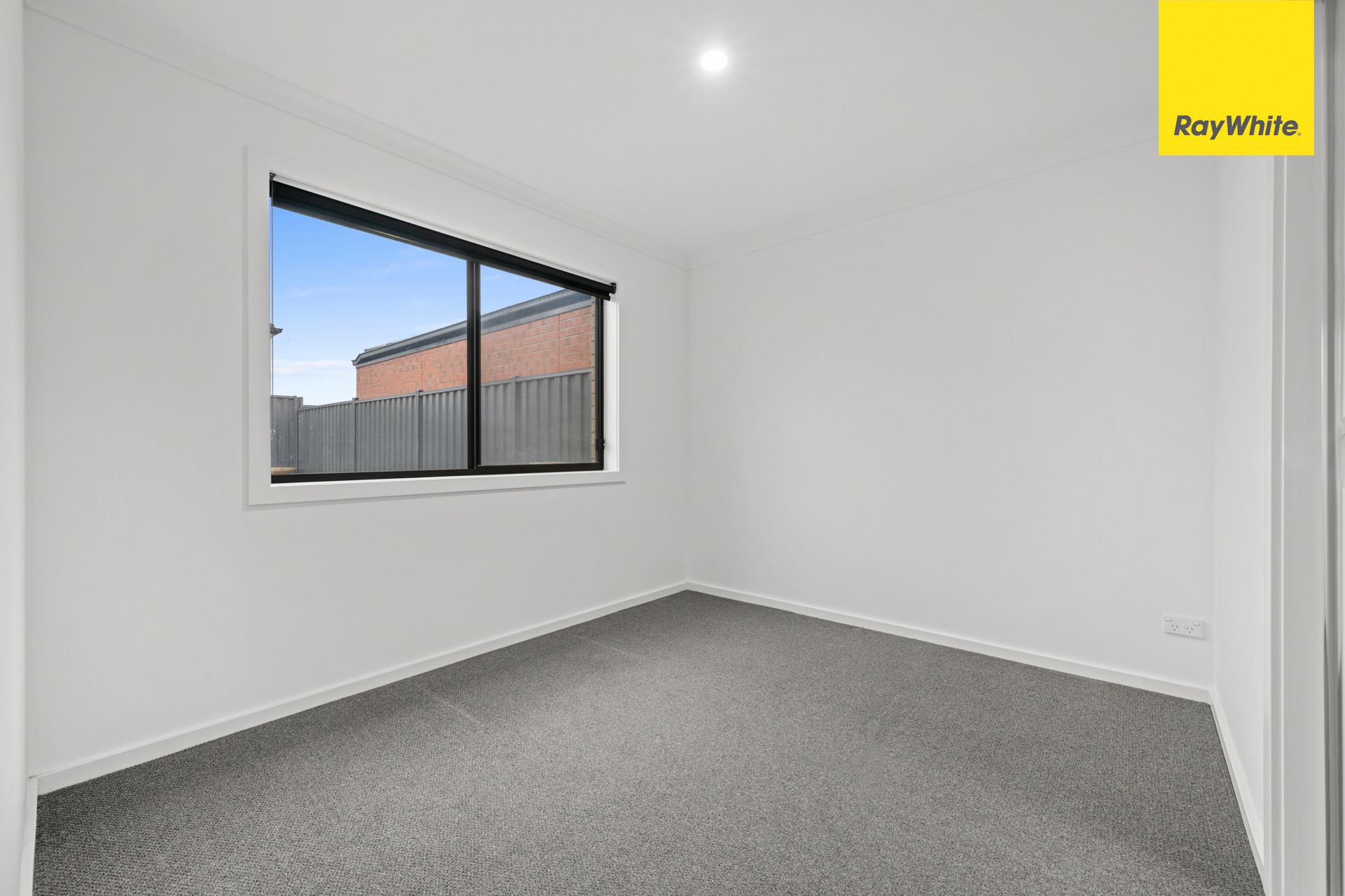 24 Valencia Street — photo 12 of 15