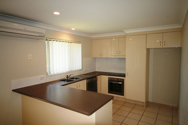 255 Universal Street, Oxenford, QLD 4210