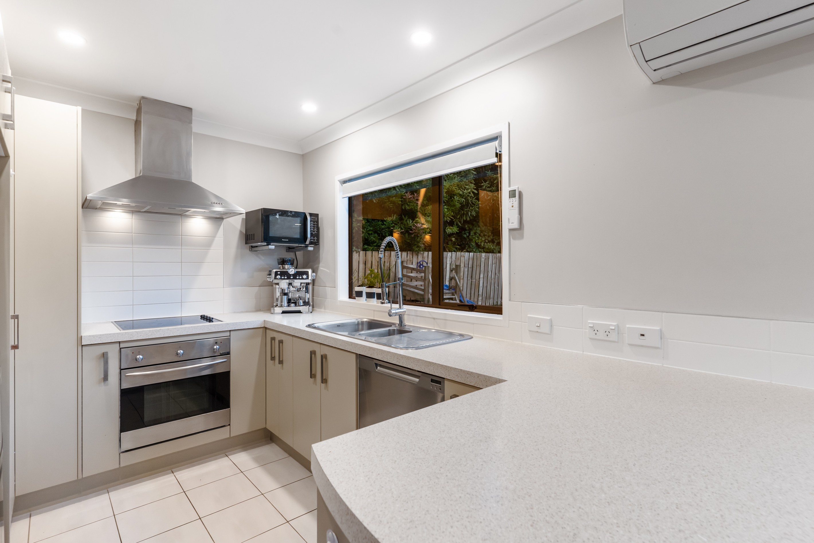 49D Flaxdale Street, Birkdale, North Shore City