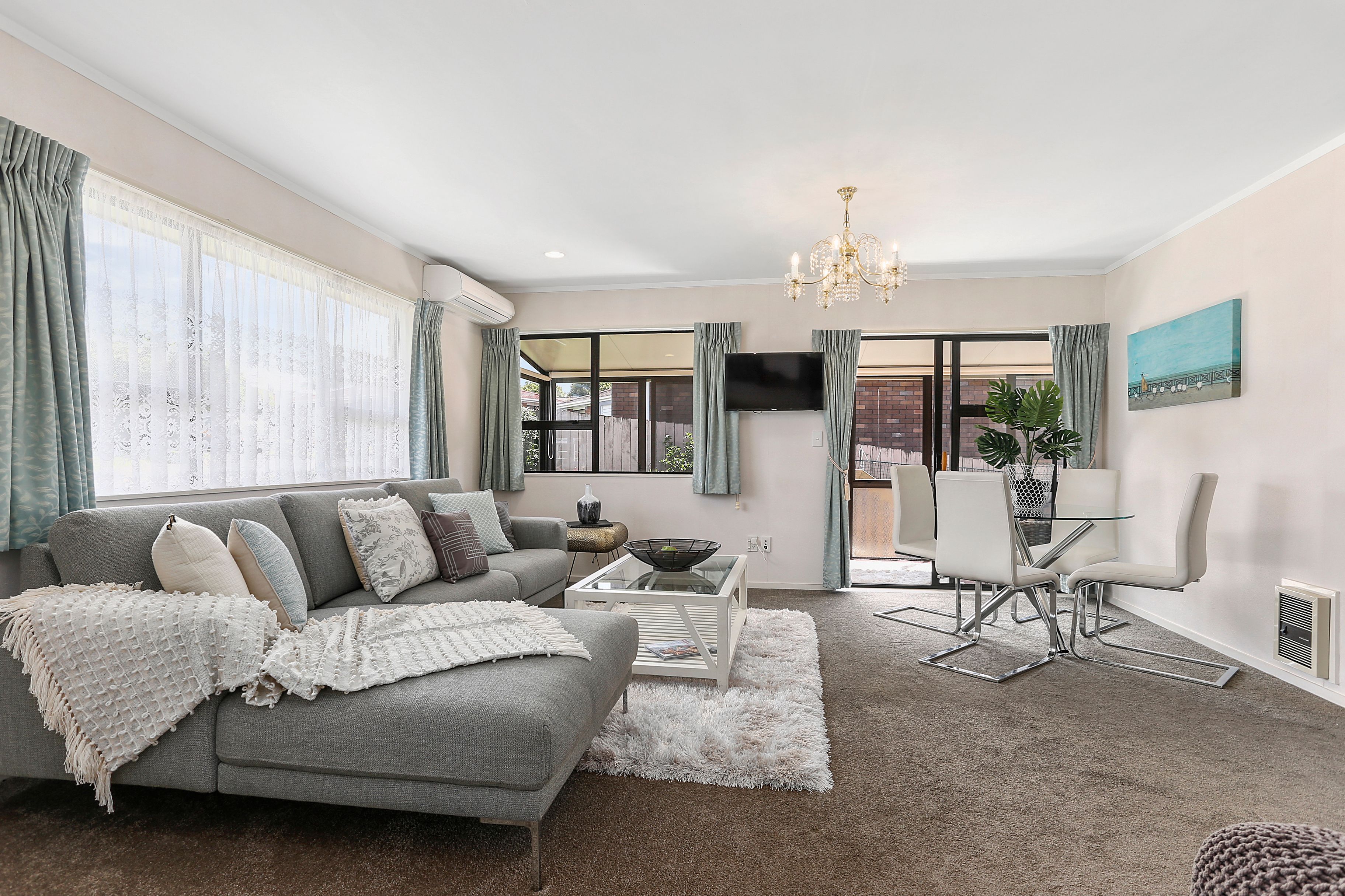 6 Tate Grove, Half Moon Bay, Manukau City