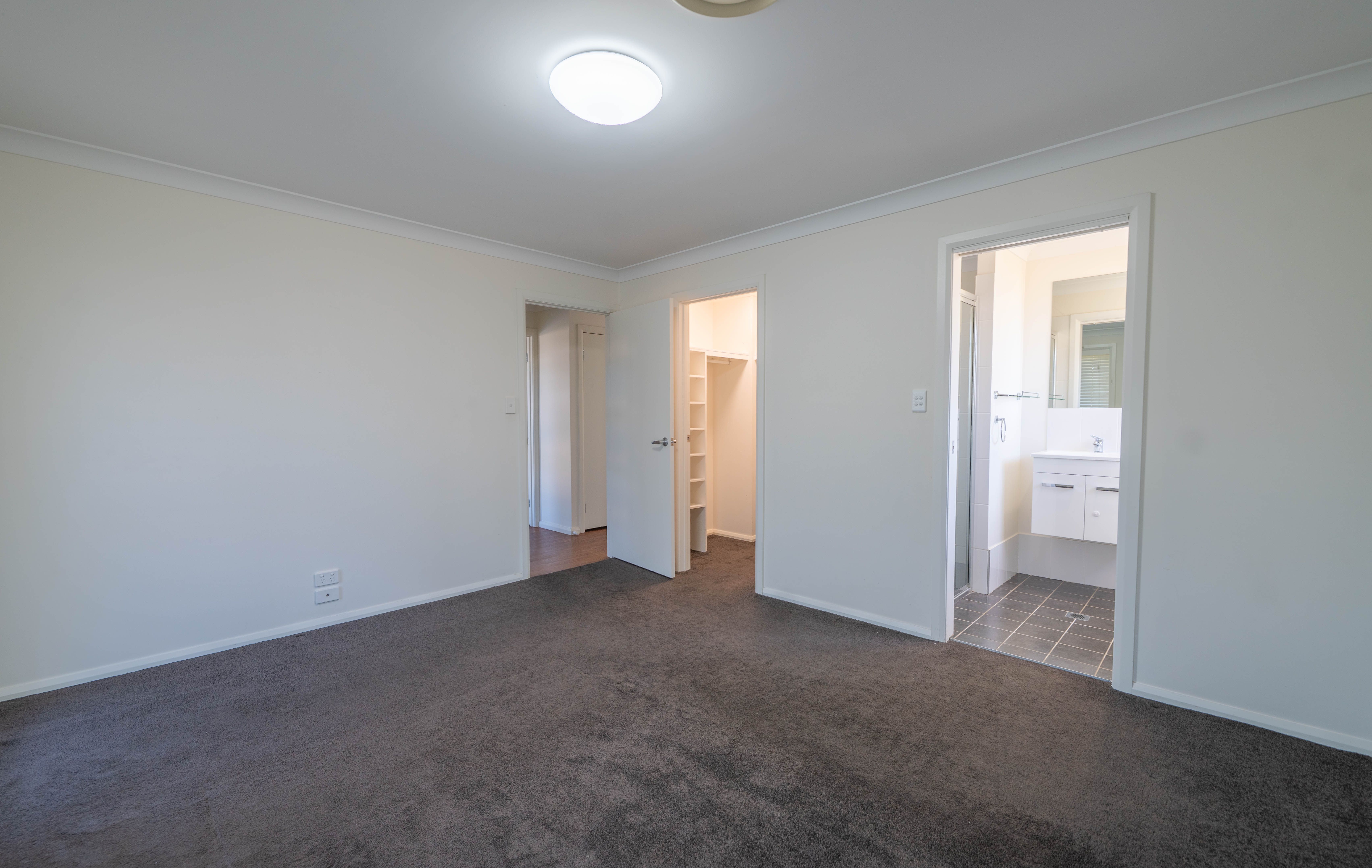 8 Yasmine Court — photo 7 of 20