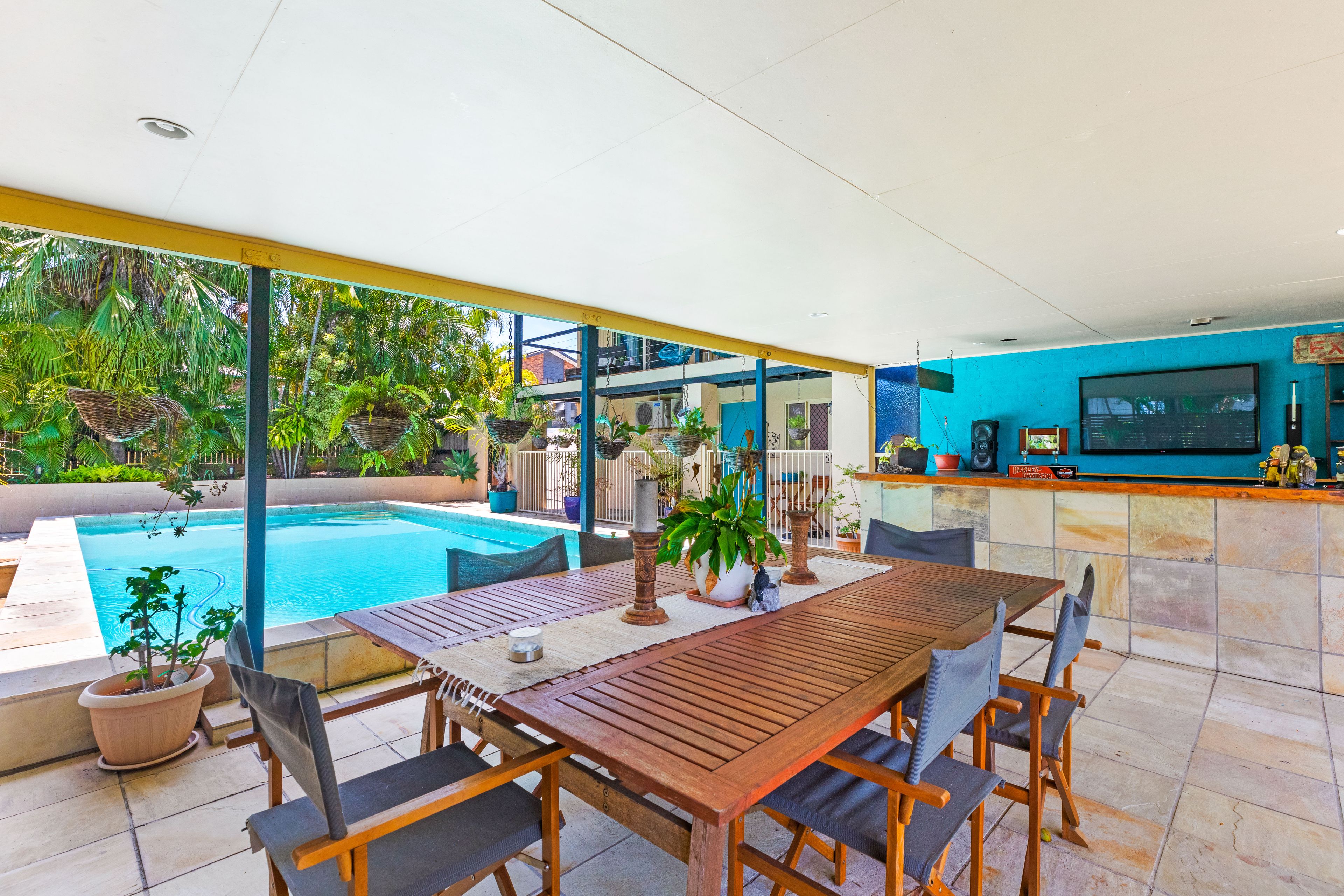 8 Woomerah Street, Cannonvale, QLD 4802
