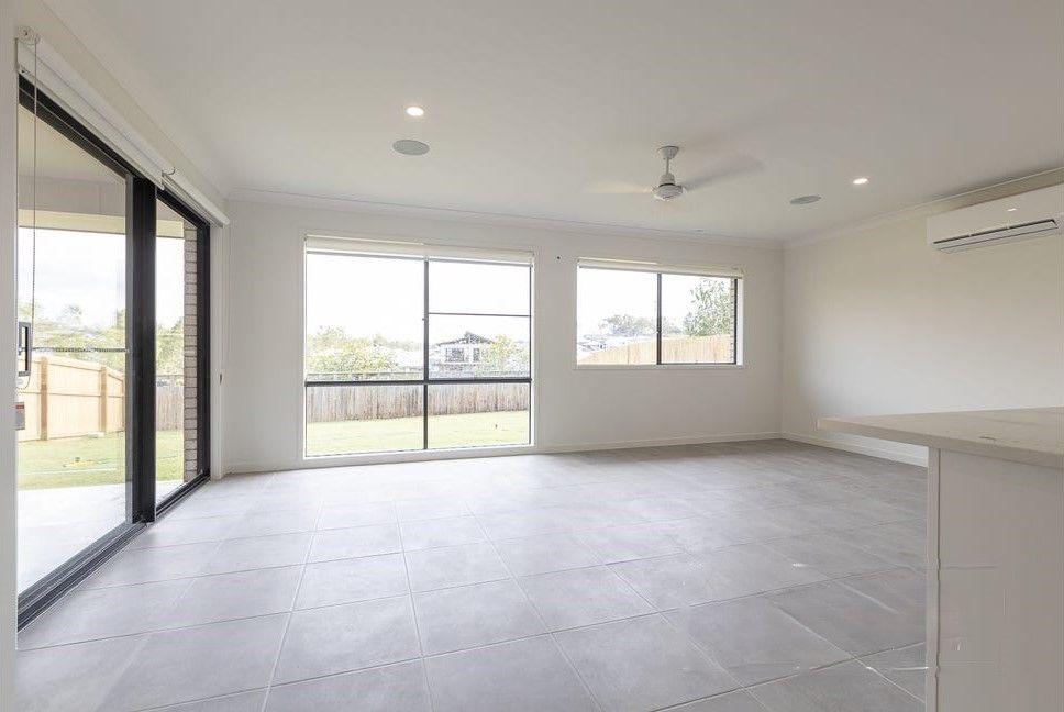 6 Mia Street, Flinders View, QLD 4305