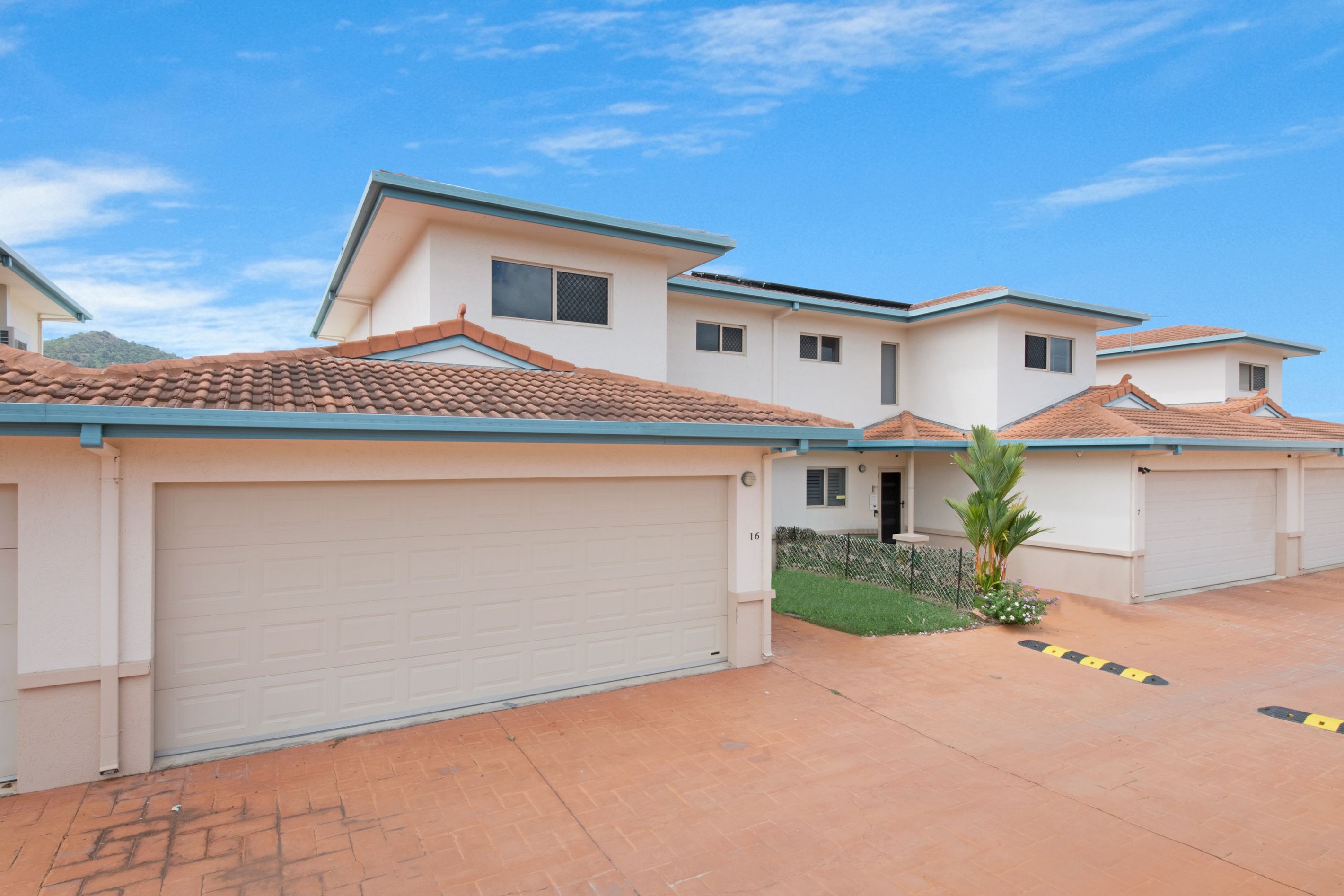16/30-32 Martinez Avenue, West End, QLD 4810