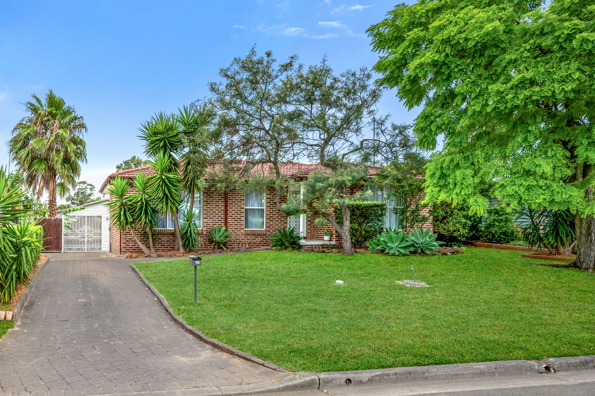 18 Dampier Avenue , Werrington County NSW 2747