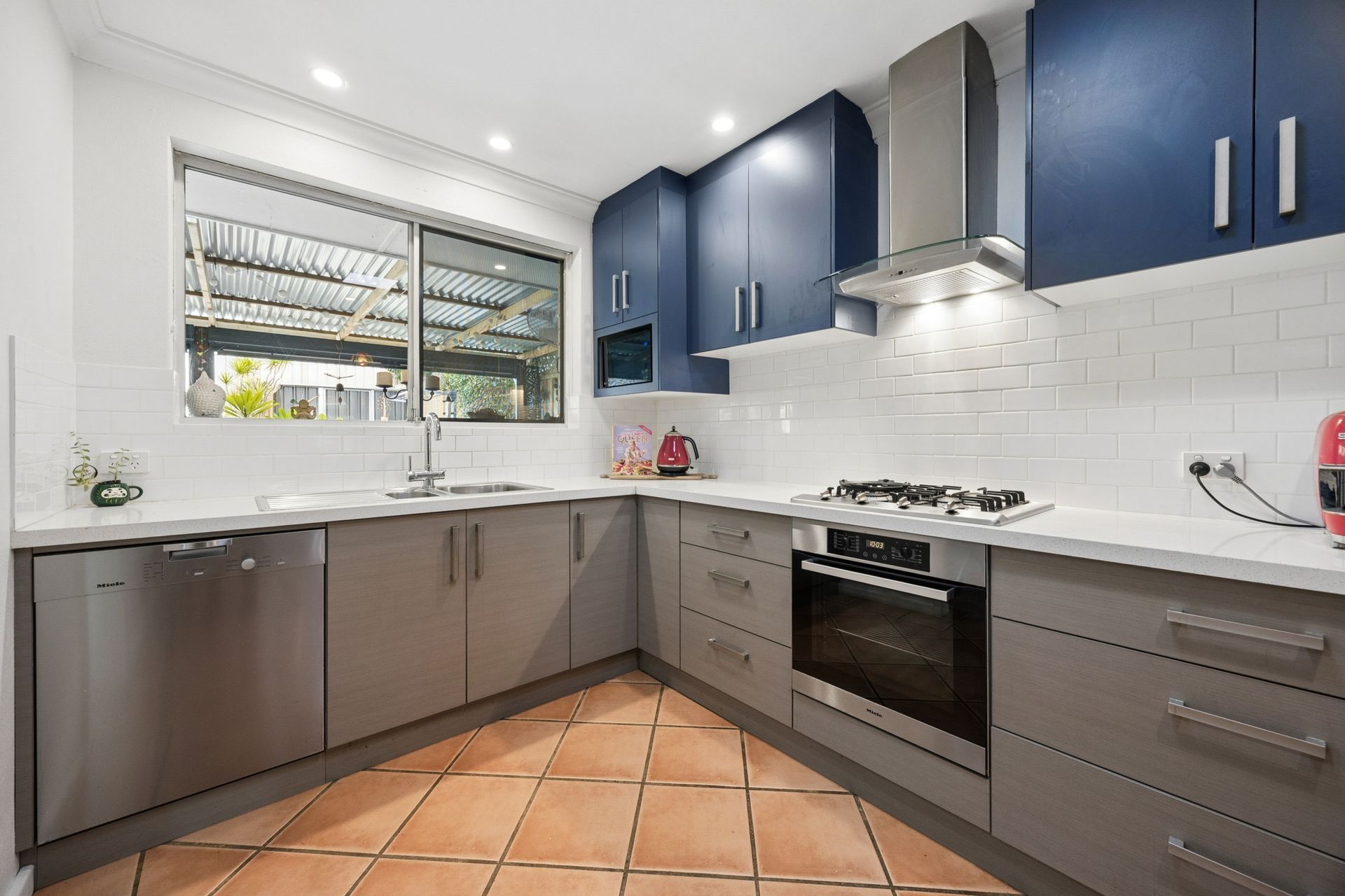 11B Watkins Street — photo 8 of 30