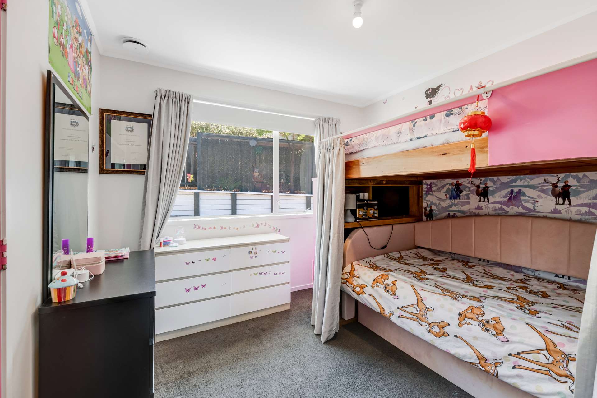 12 Airey Place photo 25