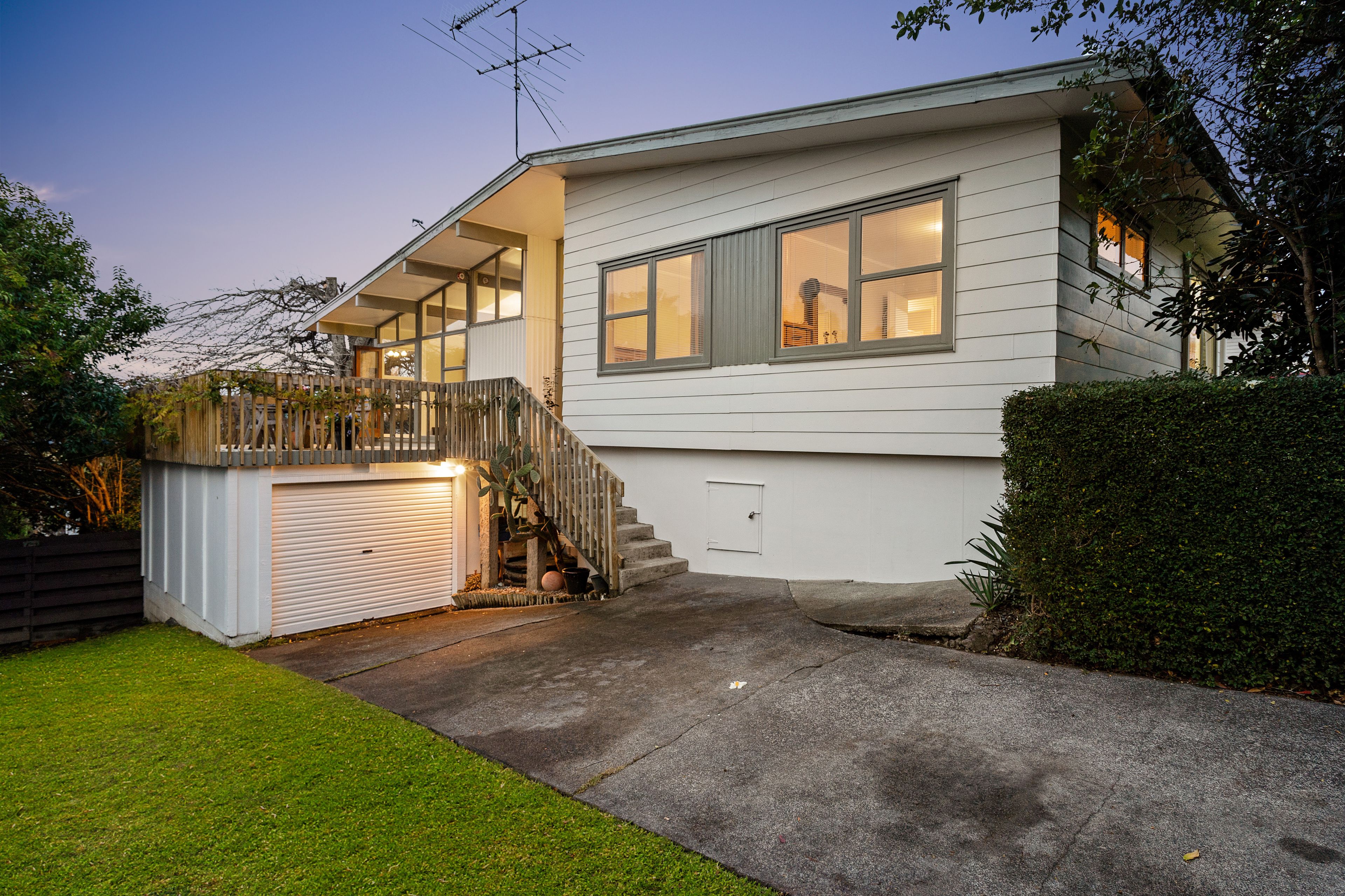 46 Tamahere Drive, Glenfield, North Shore City