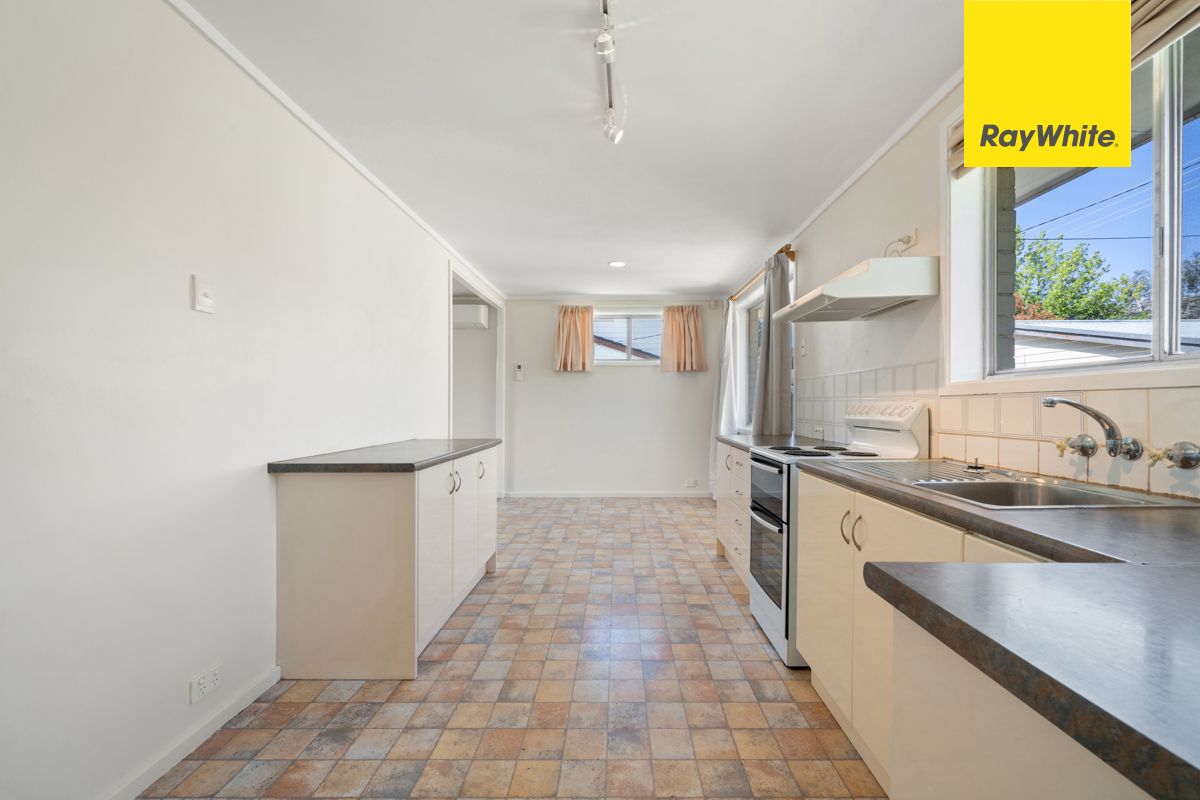 23 Luehmann Street — photo 8 of 17