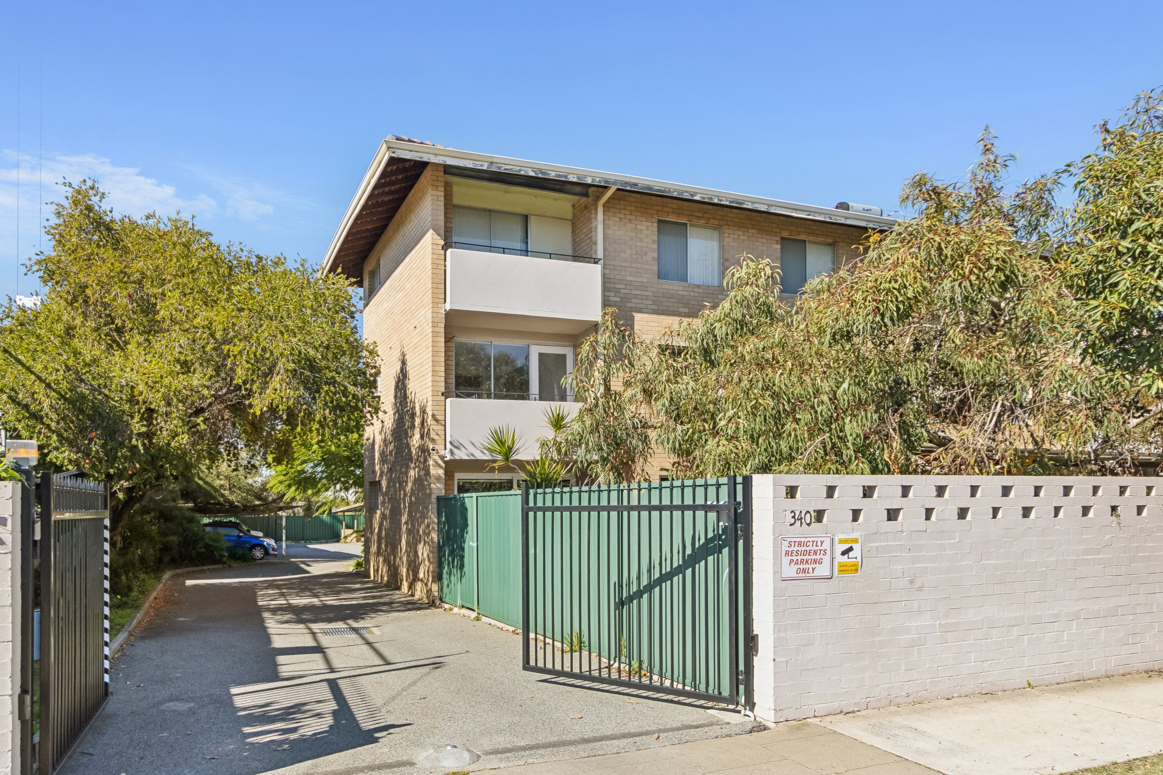 18/340 Stirling Street — photo 15 of 15