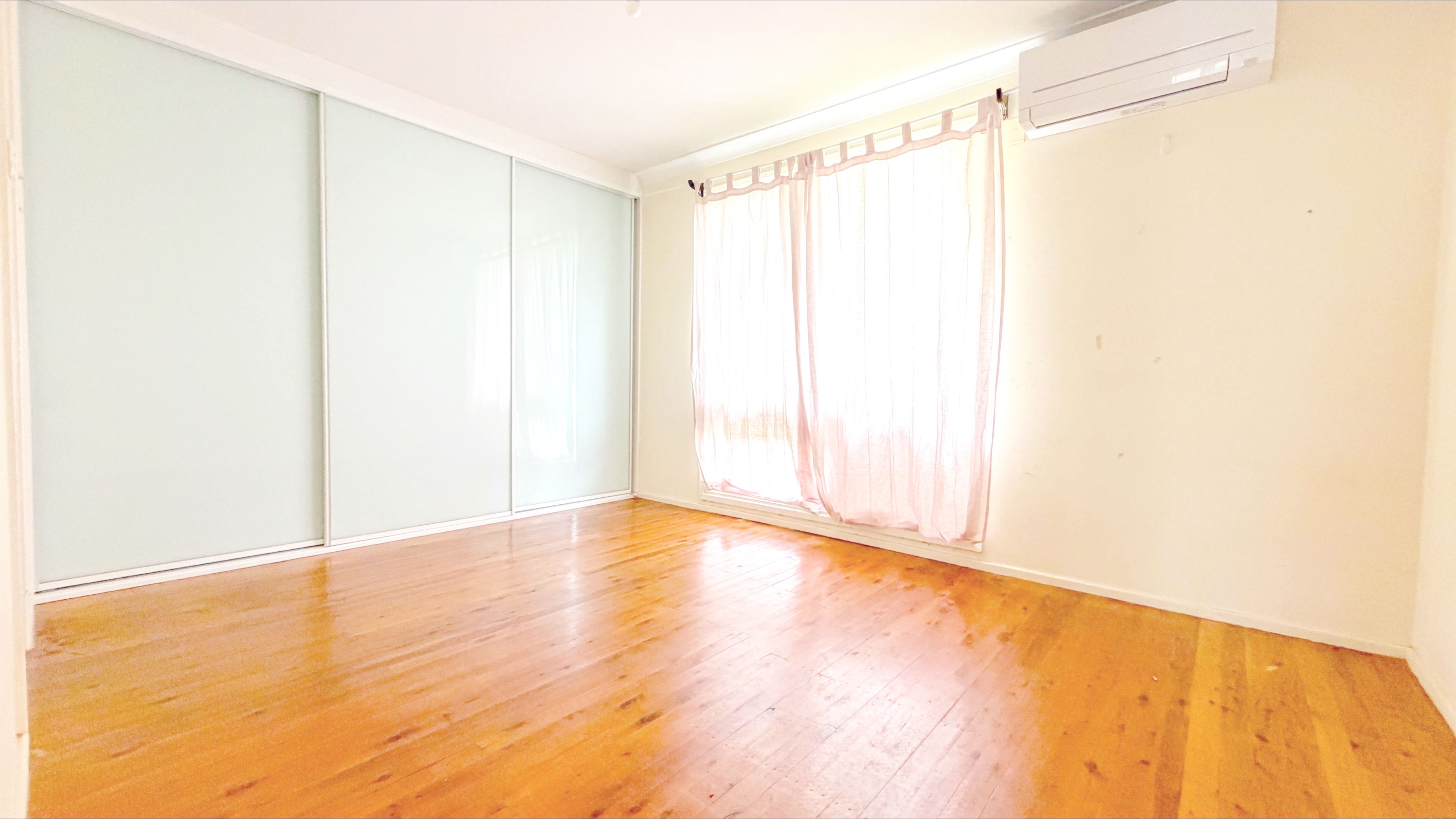 3 Canberra Street — photo 3 of 8