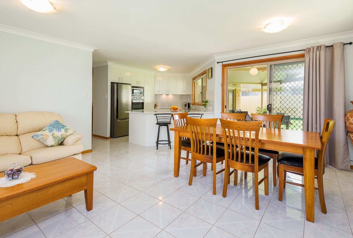 15 Anchorage Way, Biggera Waters, QLD 4216