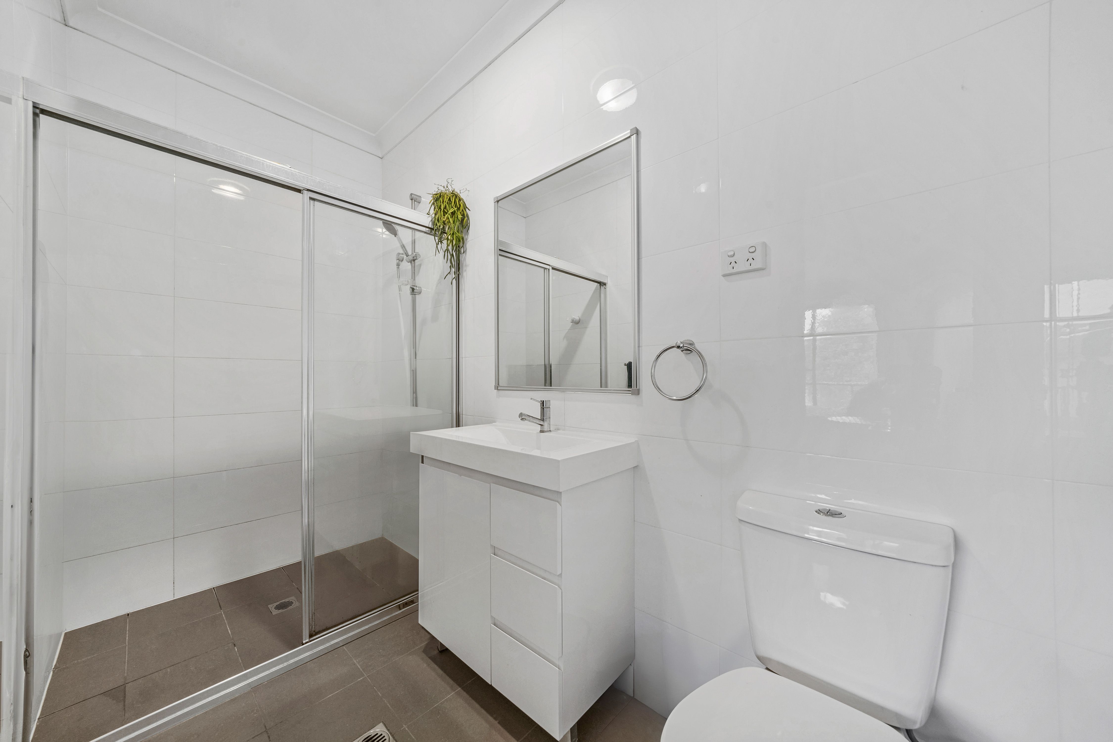 16 Tyler Street — photo 8 of 17