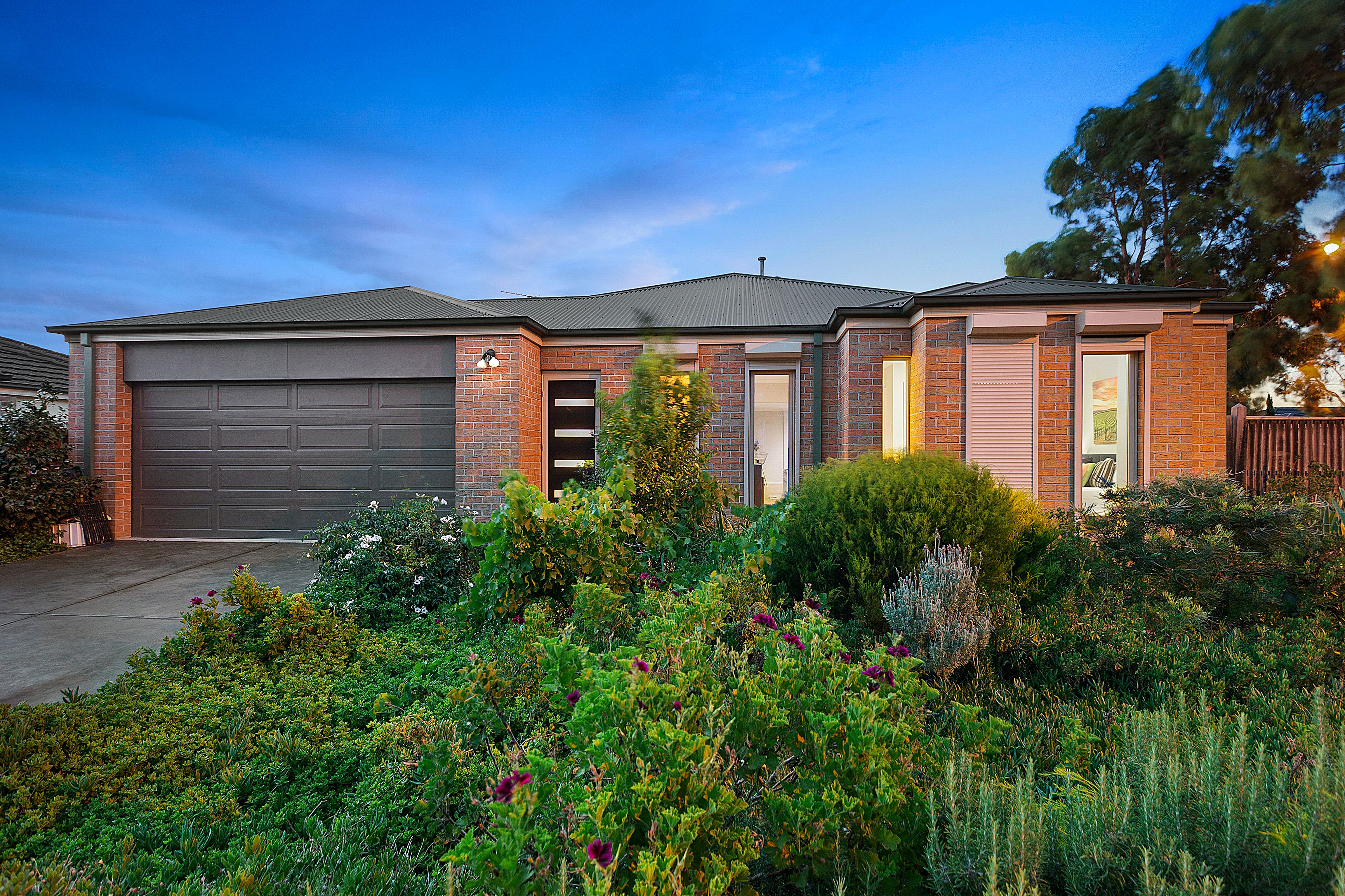2 Sistine Row, Mernda VIC 3754