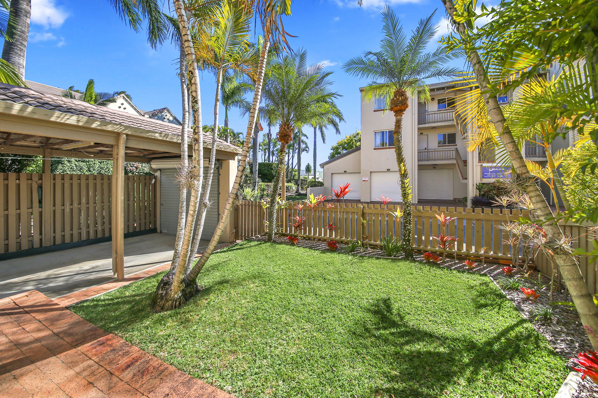 Unit 16/2 Landsborough Parade, Golden Beach, QLD 4551