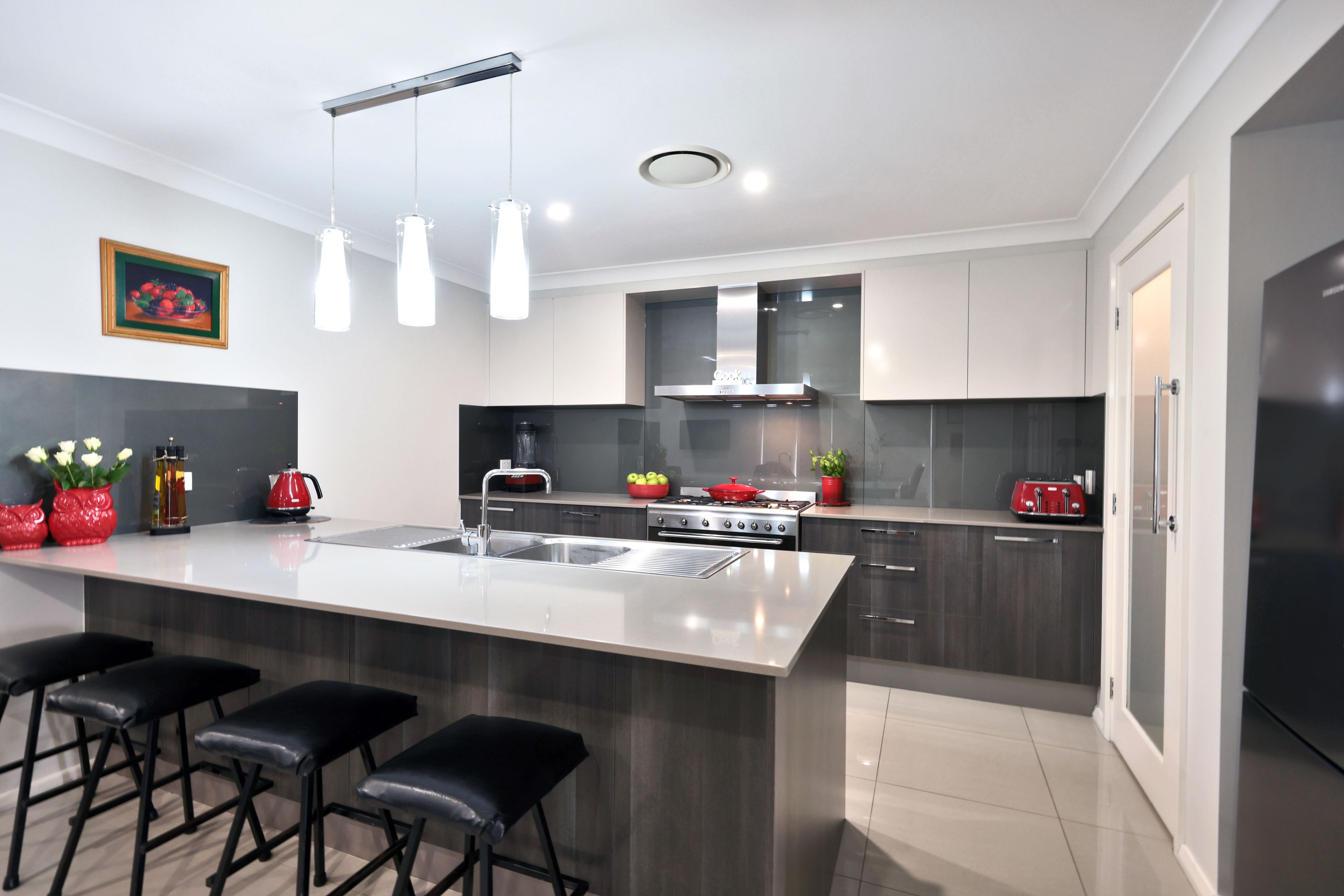 9 Holly Crescent, JORDAN SPRINGS, NSW 2747