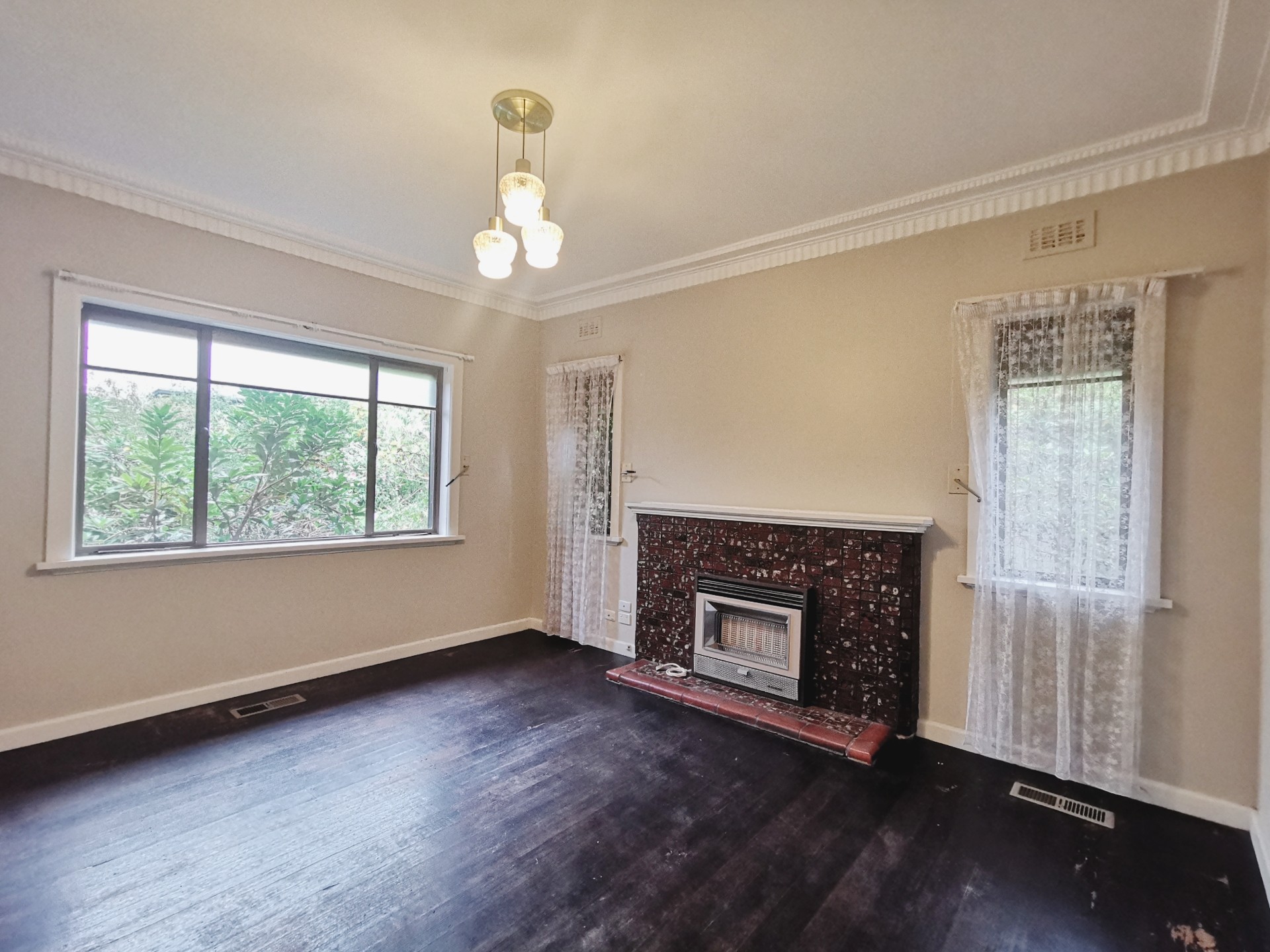 33 High Street Road, Ashwood, VIC 3147