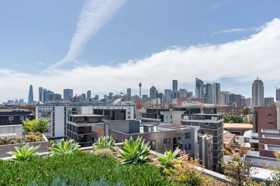 215/5 Elger Street — photo 10 of 11
