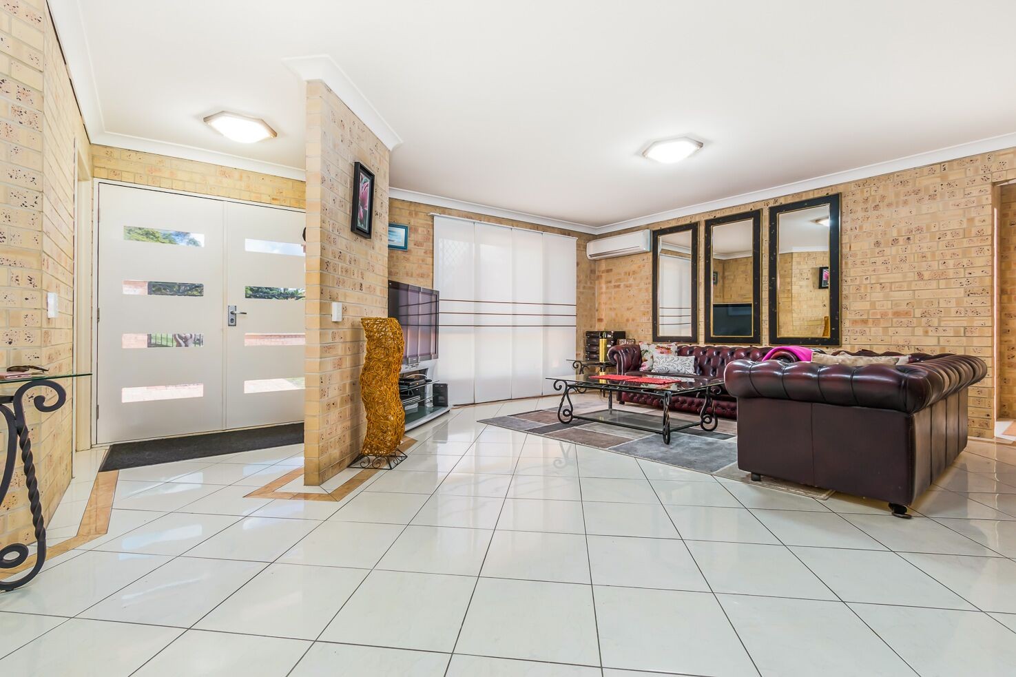 19 Maroo Street, Eight Mile Plains, QLD 4113