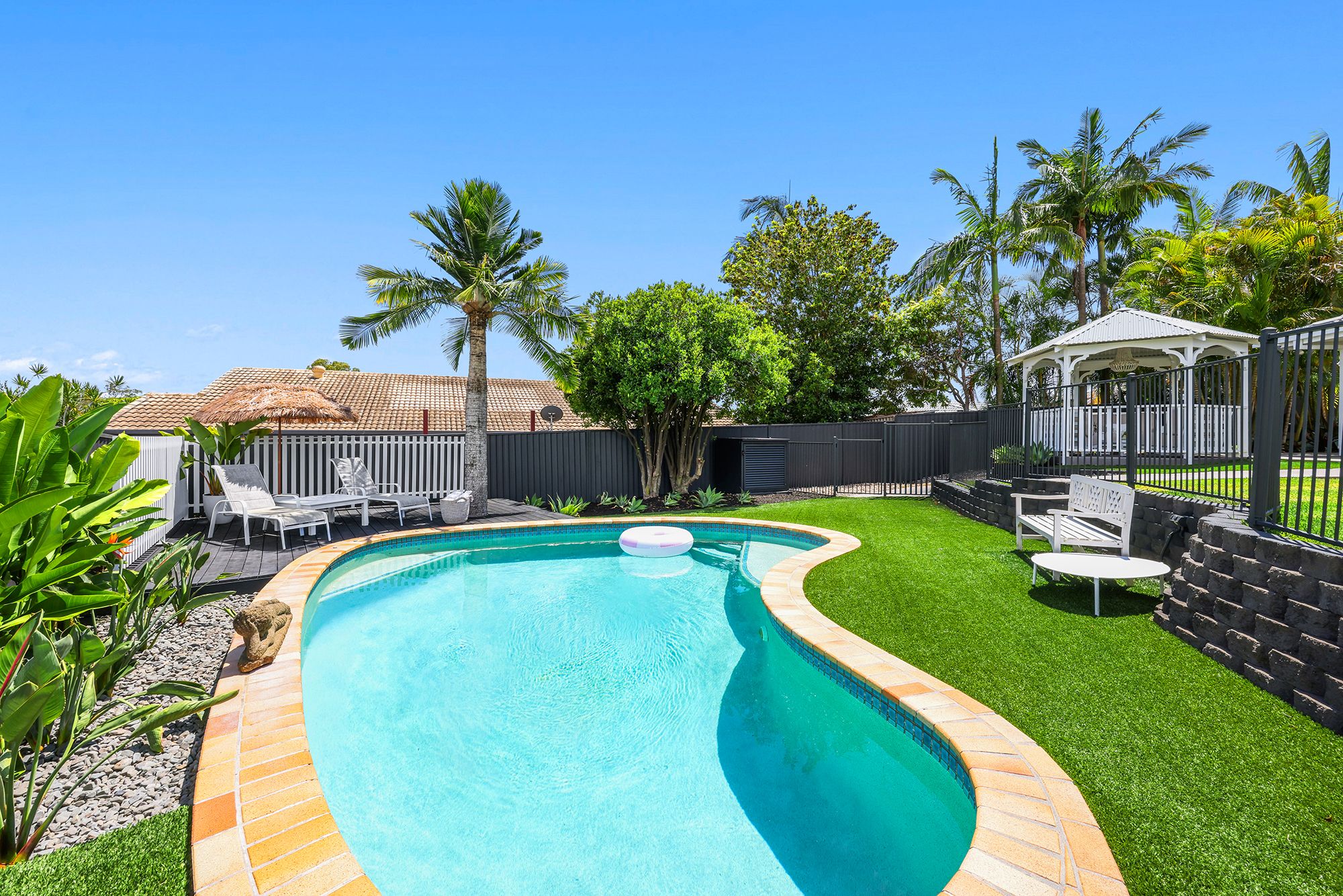 18 Anglesea Court