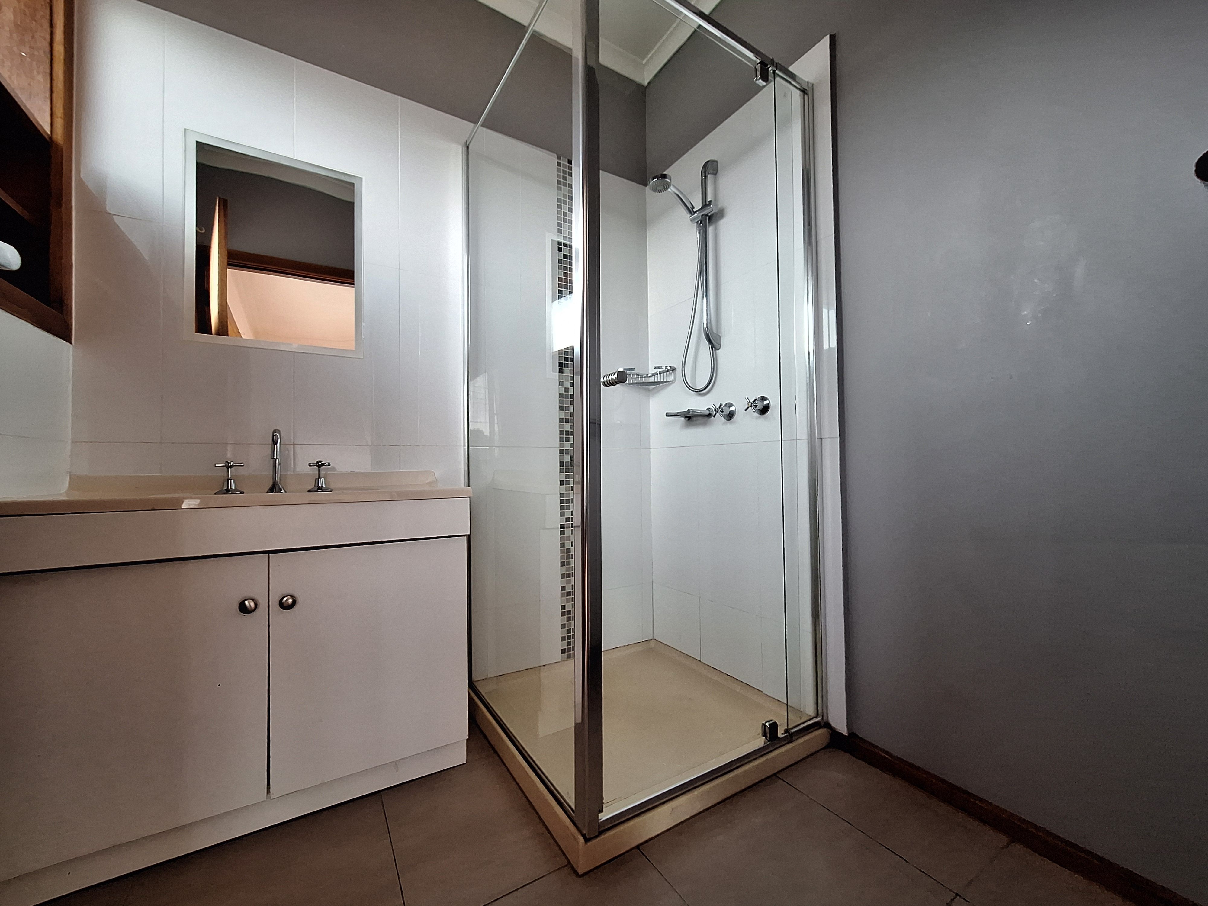 44 Parkstone Avenue — photo 10 of 16