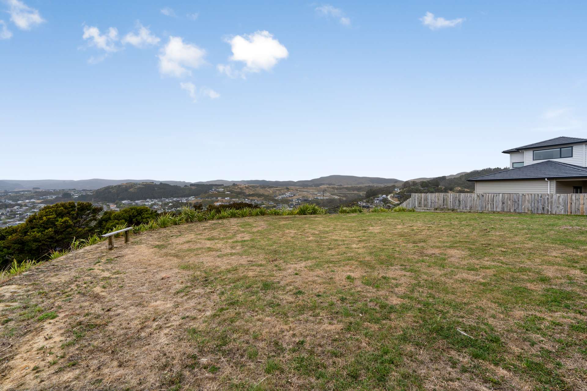 33 Topsail Way photo 1